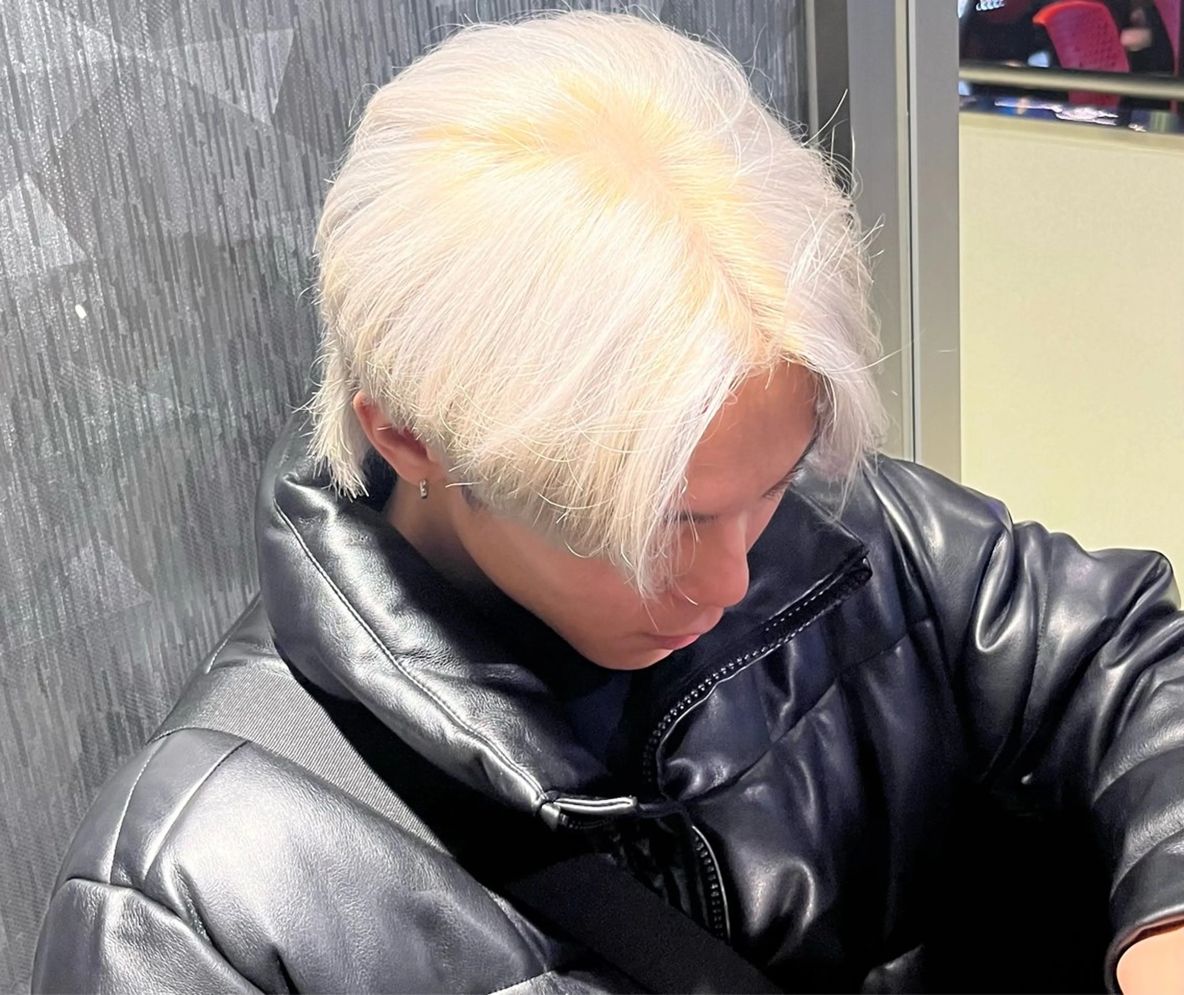 カラー ブリーチ ヘアカラー 💎夏葵 ハイライト /デザイン指名No1のヘアスタイル