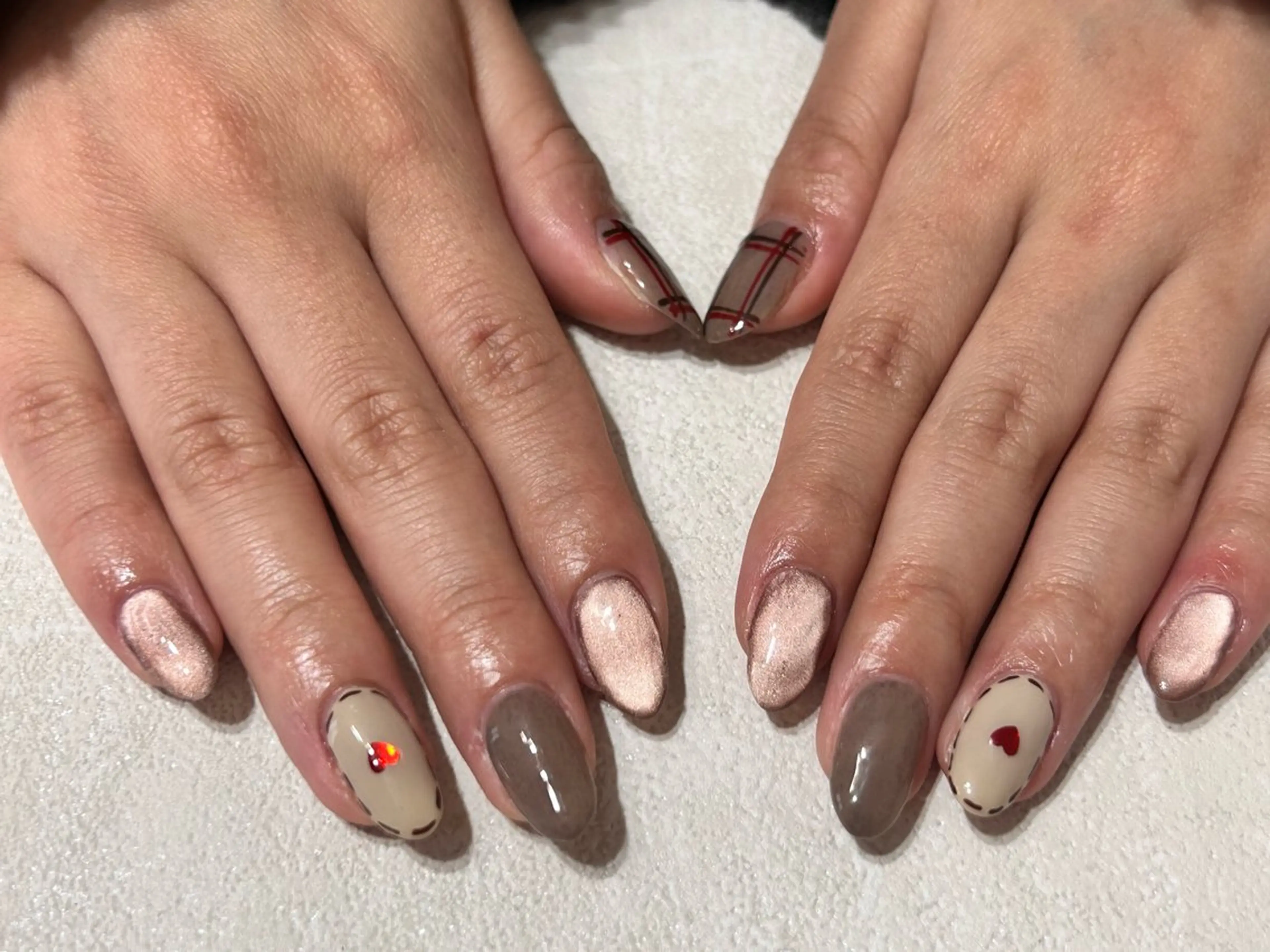 ネイル オーロラネイル フットネイル フレンチネイル ジェルネイル ハート kikinail 溝の口のネイルデザイン