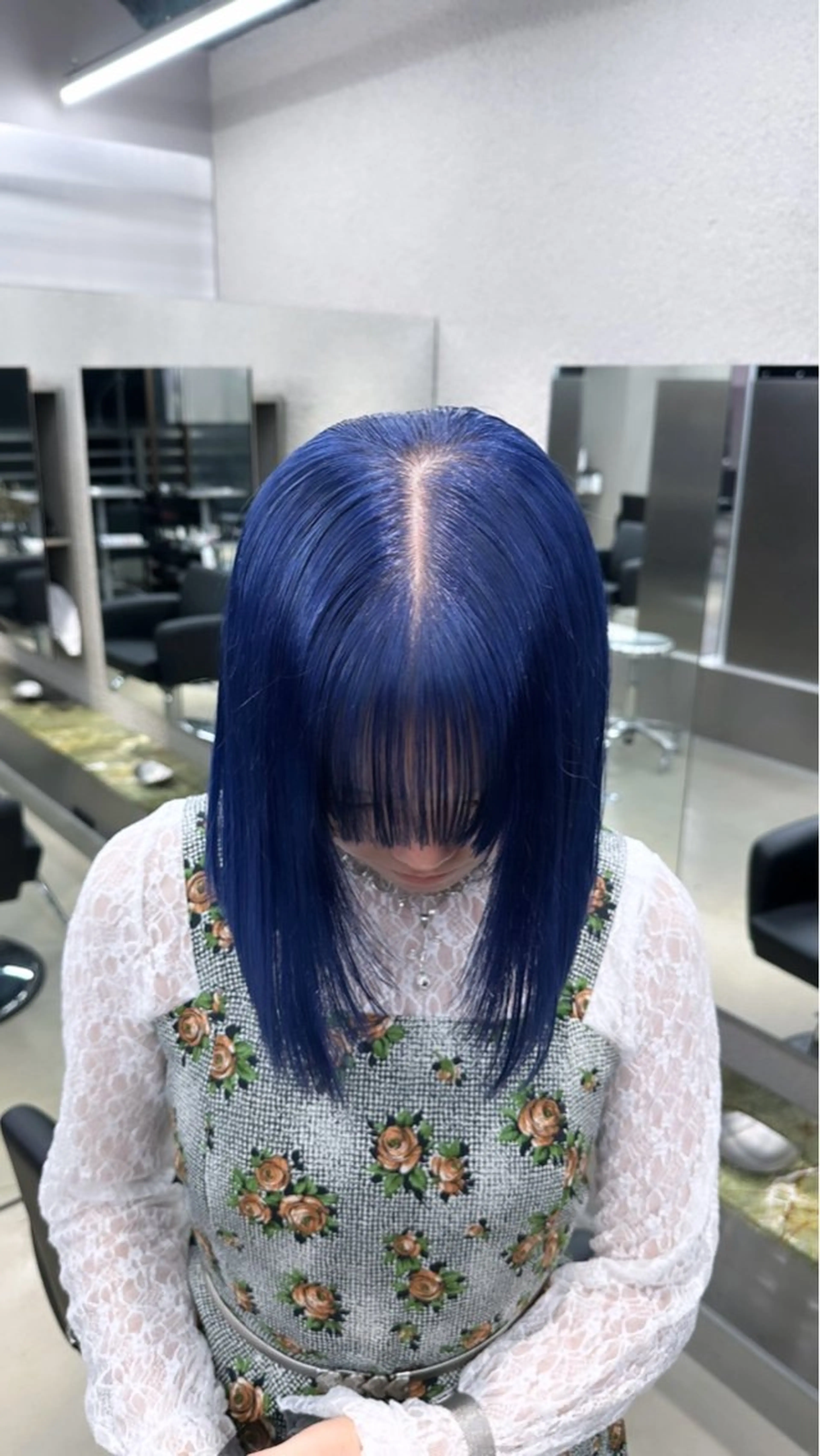 ミディアム カラー ブリーチ レイヤーカット トリートメント ハイトーン/ ブリーチ/縮毛矯正のヘアスタイル