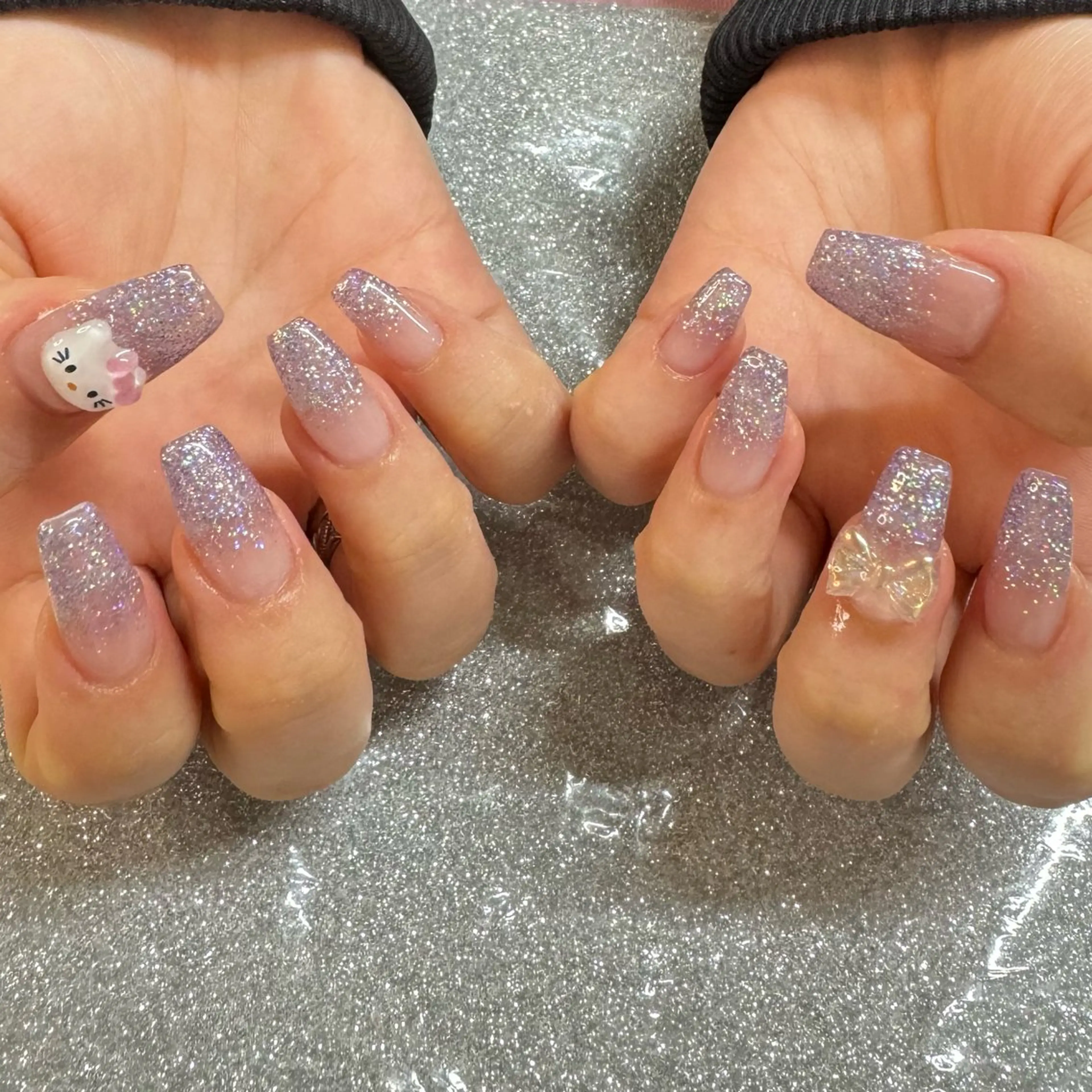 ネイル VIERU 🌈🎀💖のネイルデザイン