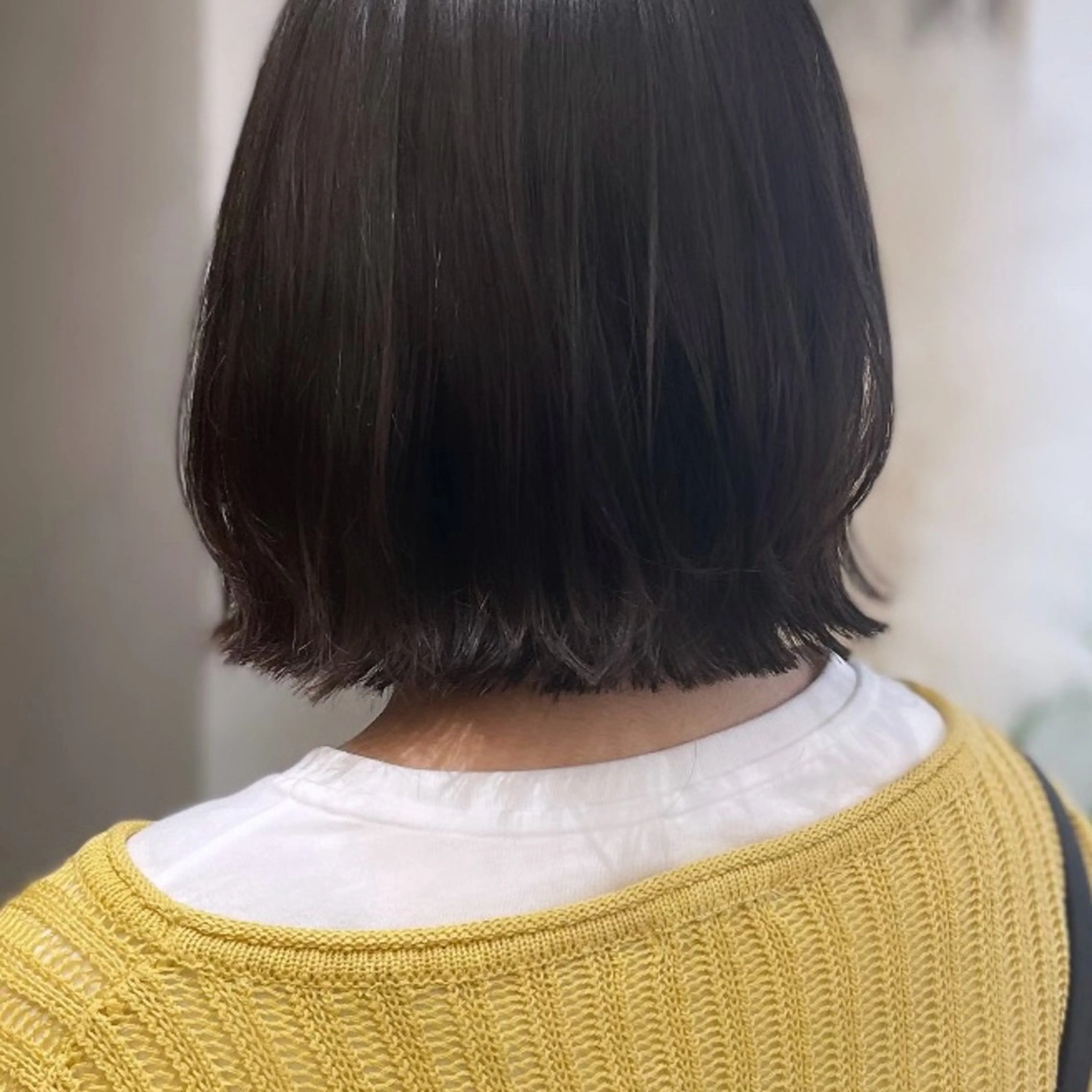 ミディアム ボブ くびれヘア レイヤーカット カット Rui/透明感カラー 暖色/レイヤーカットのヘアスタイル