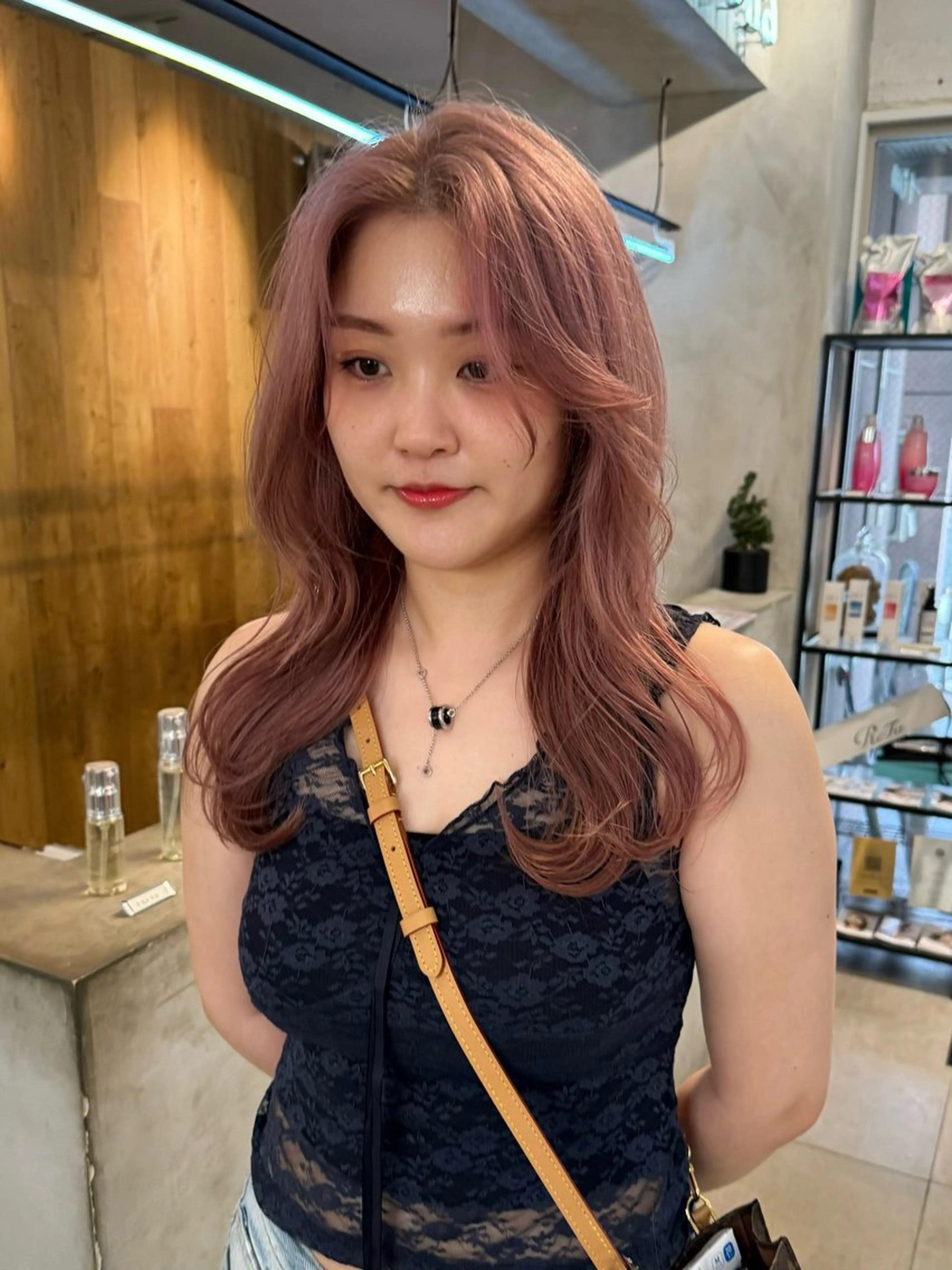 ロング カラー ブリーチ ケアカラー カット ヘアカラー トリートメント Lomalia 🤍🫧/makoのヘアスタイル