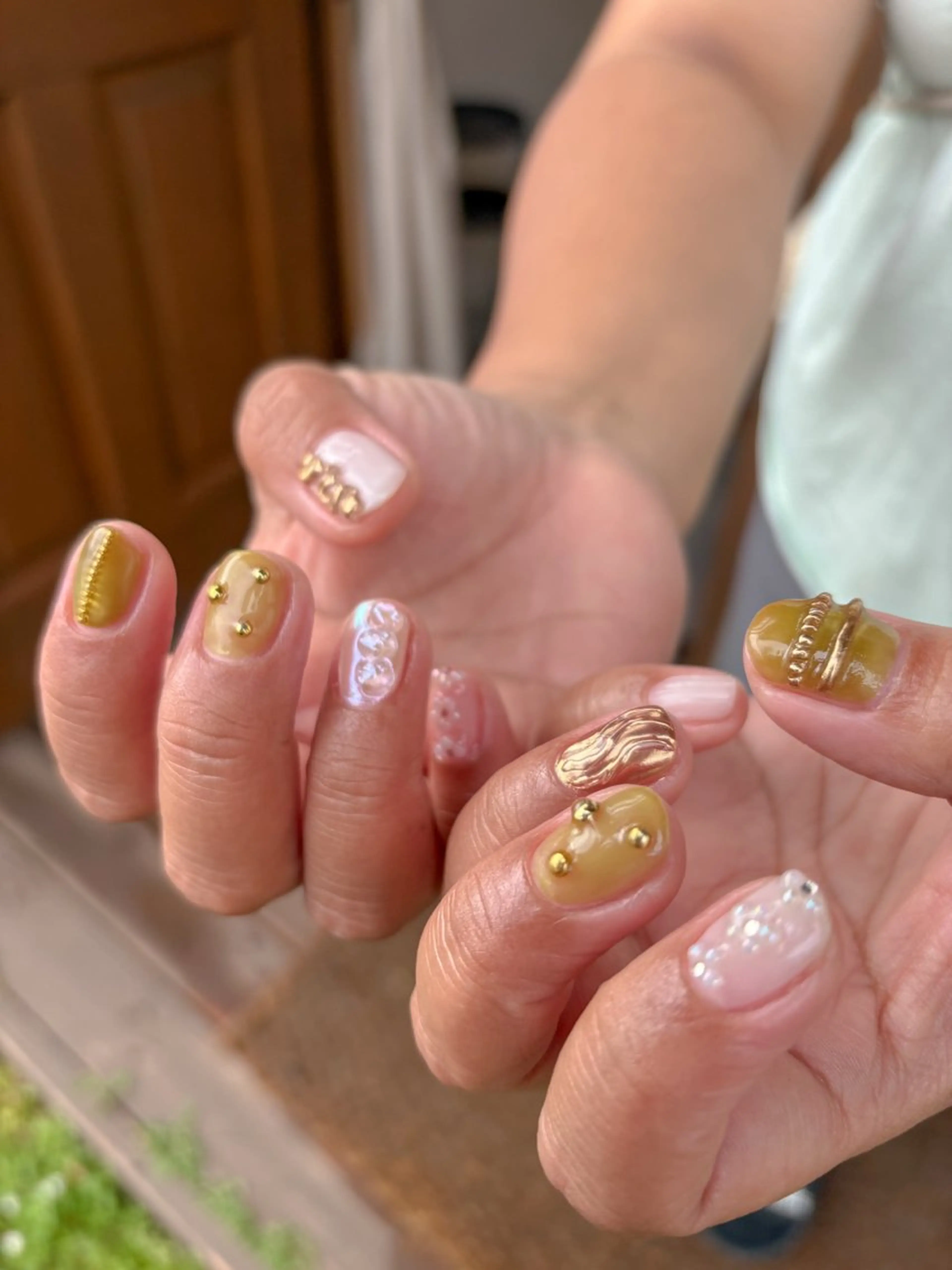 ネイル ハンドネイル 🌲🌳🚪iiit o🌲🌳🌲のネイルデザイン