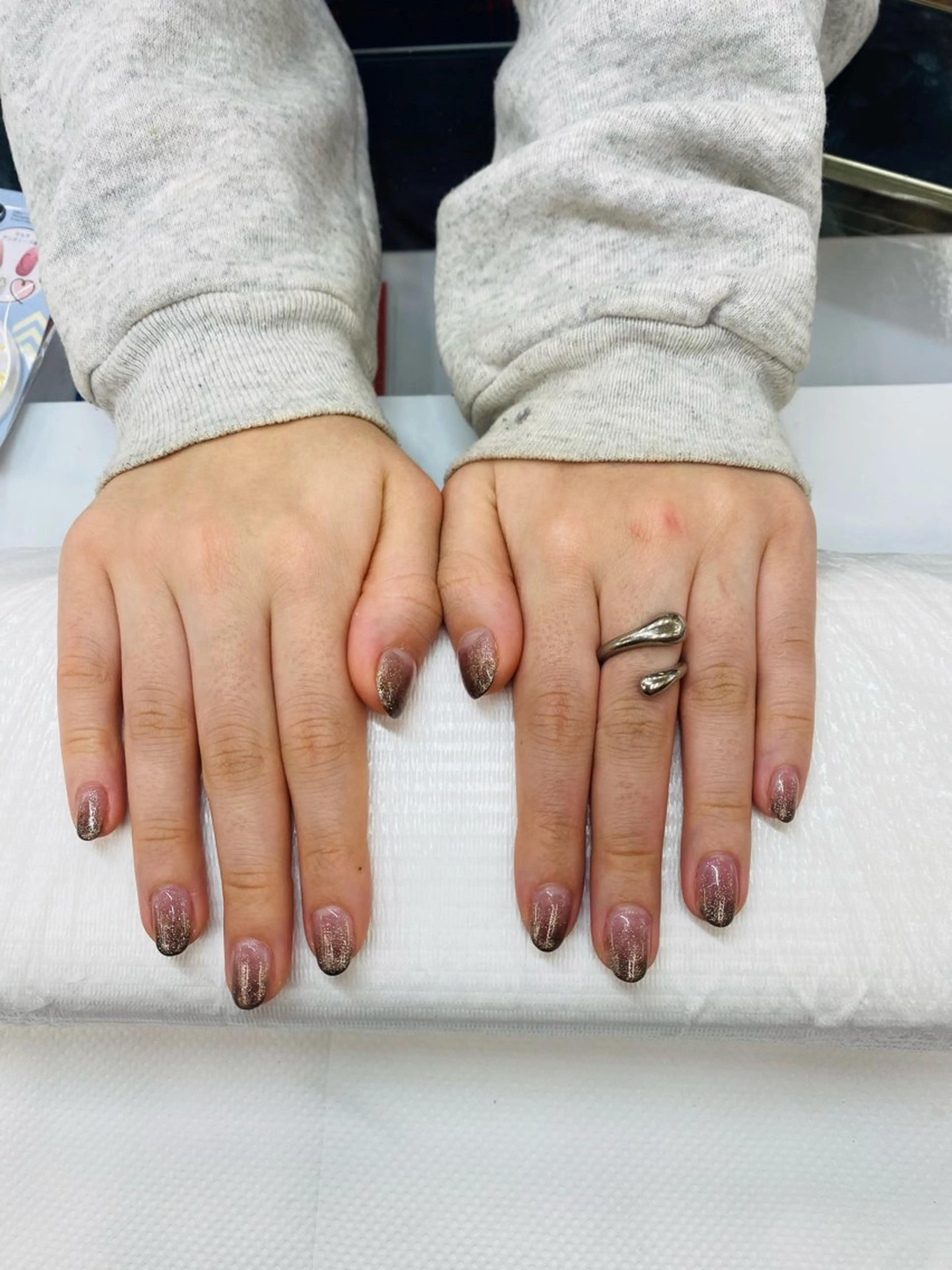 ネイル グラデーション ラメ(グリッター) ラメグラデーション MAXKELLY AIのネイルデザイン