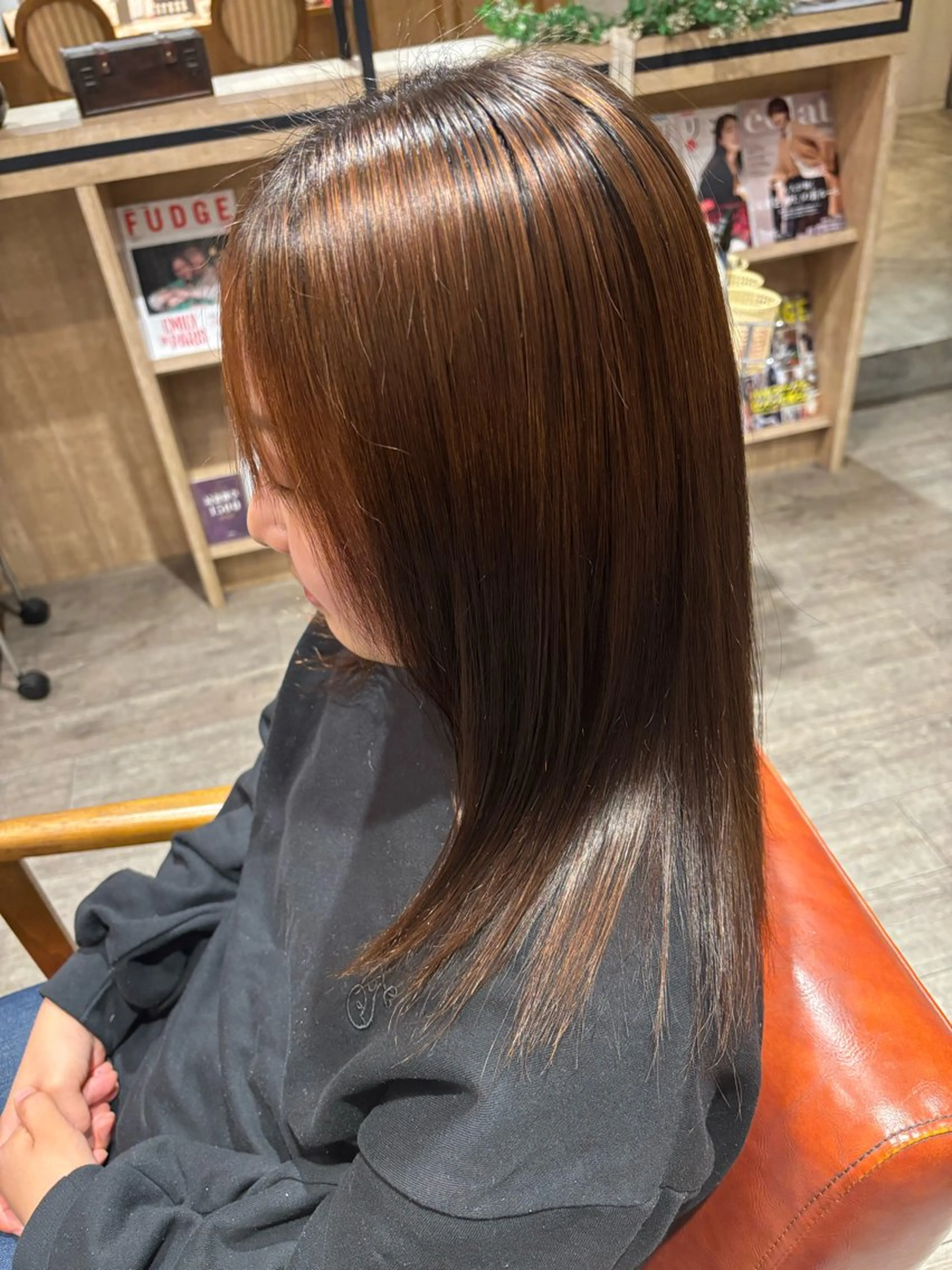 セミロング 縮毛矯正 河田 綺香のヘアスタイル