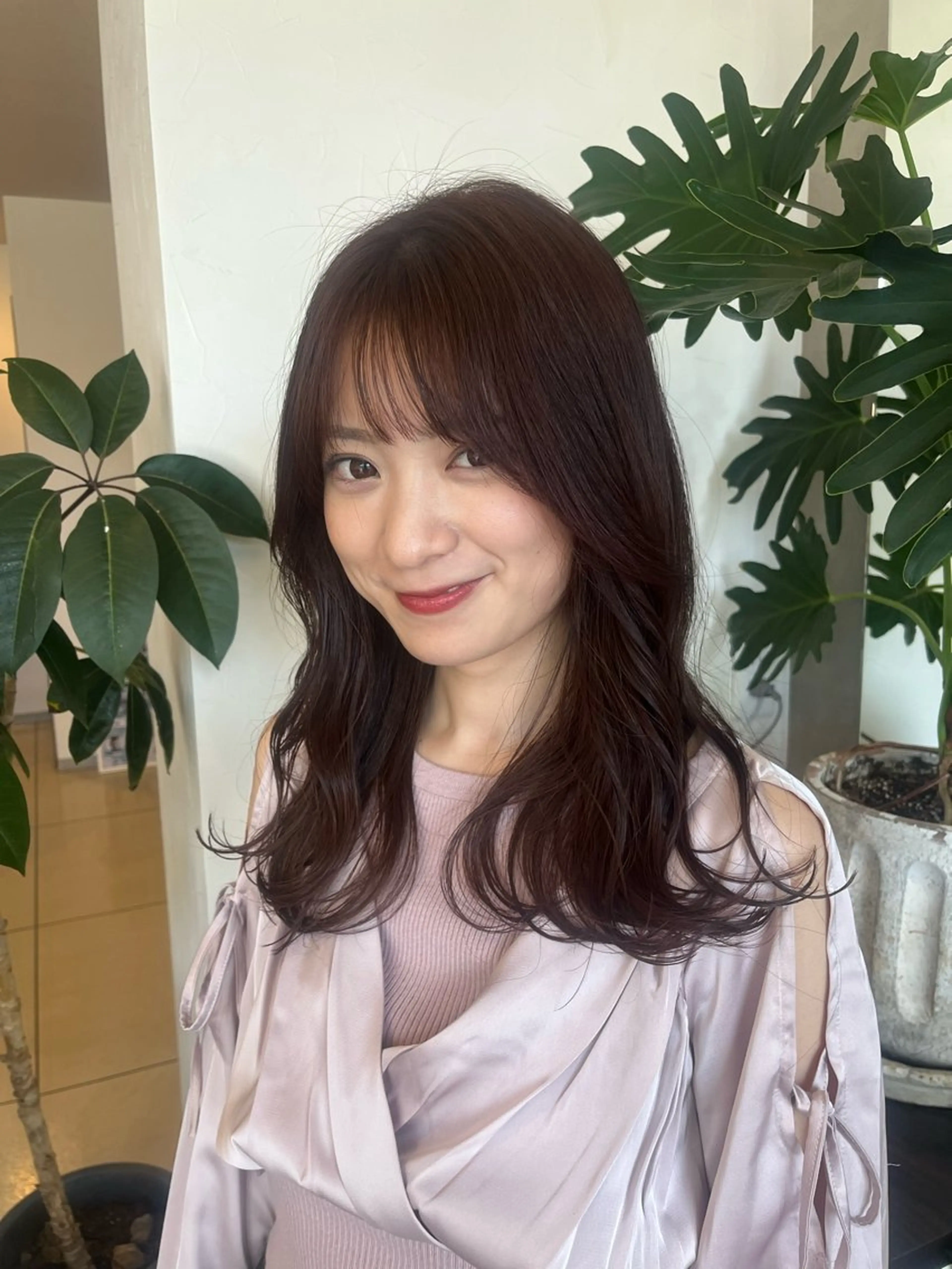 セミロング カラー 柔らかい艶暖色 レイヤー🫧姫汝のヘアスタイル