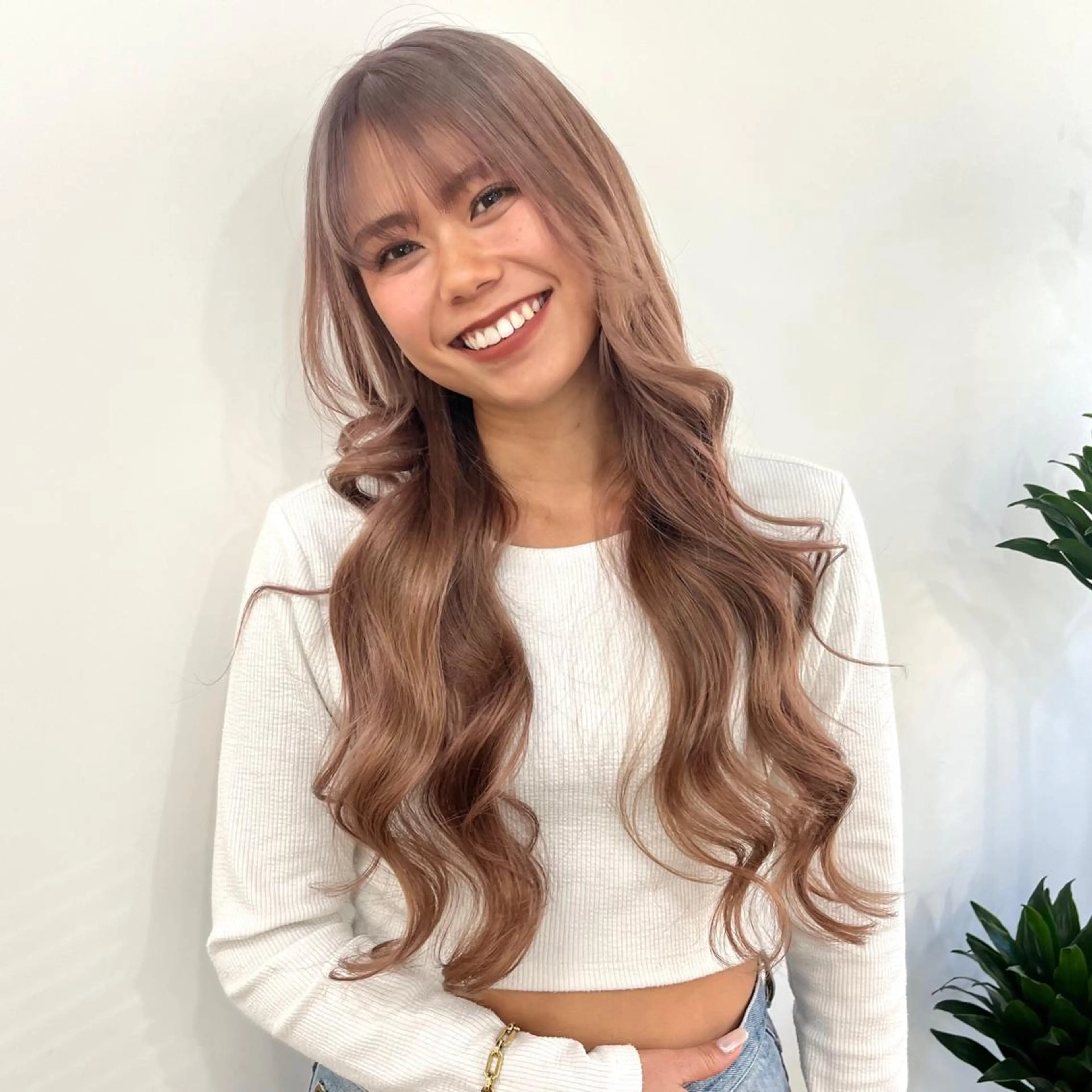 ロング カラー ベージュカラー ブリーチ ケアブリーチ ダブルカラー ミルクティーベージュ HIROKO / 透明感暖色カラー🎀のヘアスタイル
