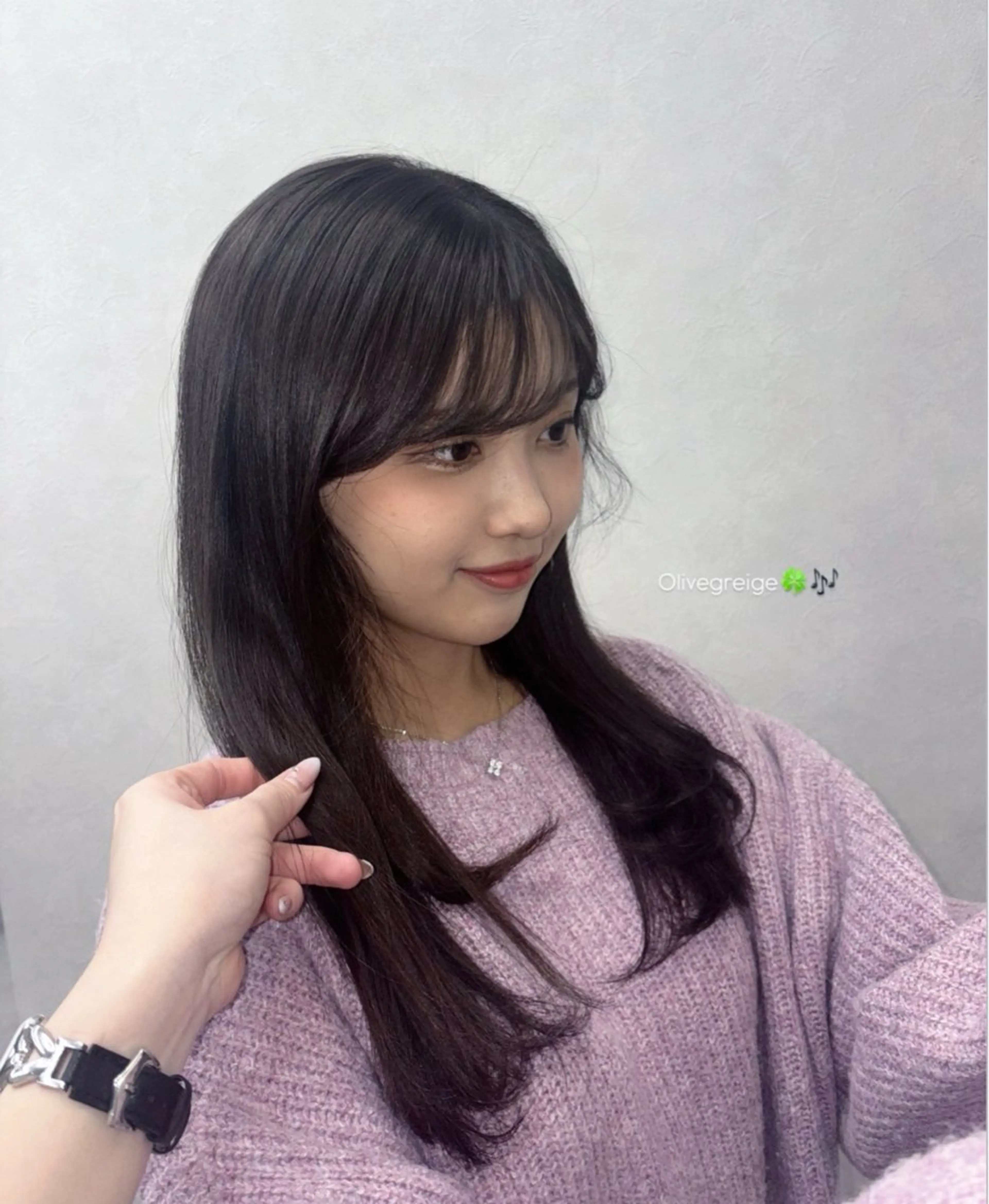 セミロング カラー グレージュ オリーブグレージュ オリーブグレー CAMIOIA / meaのヘアスタイル