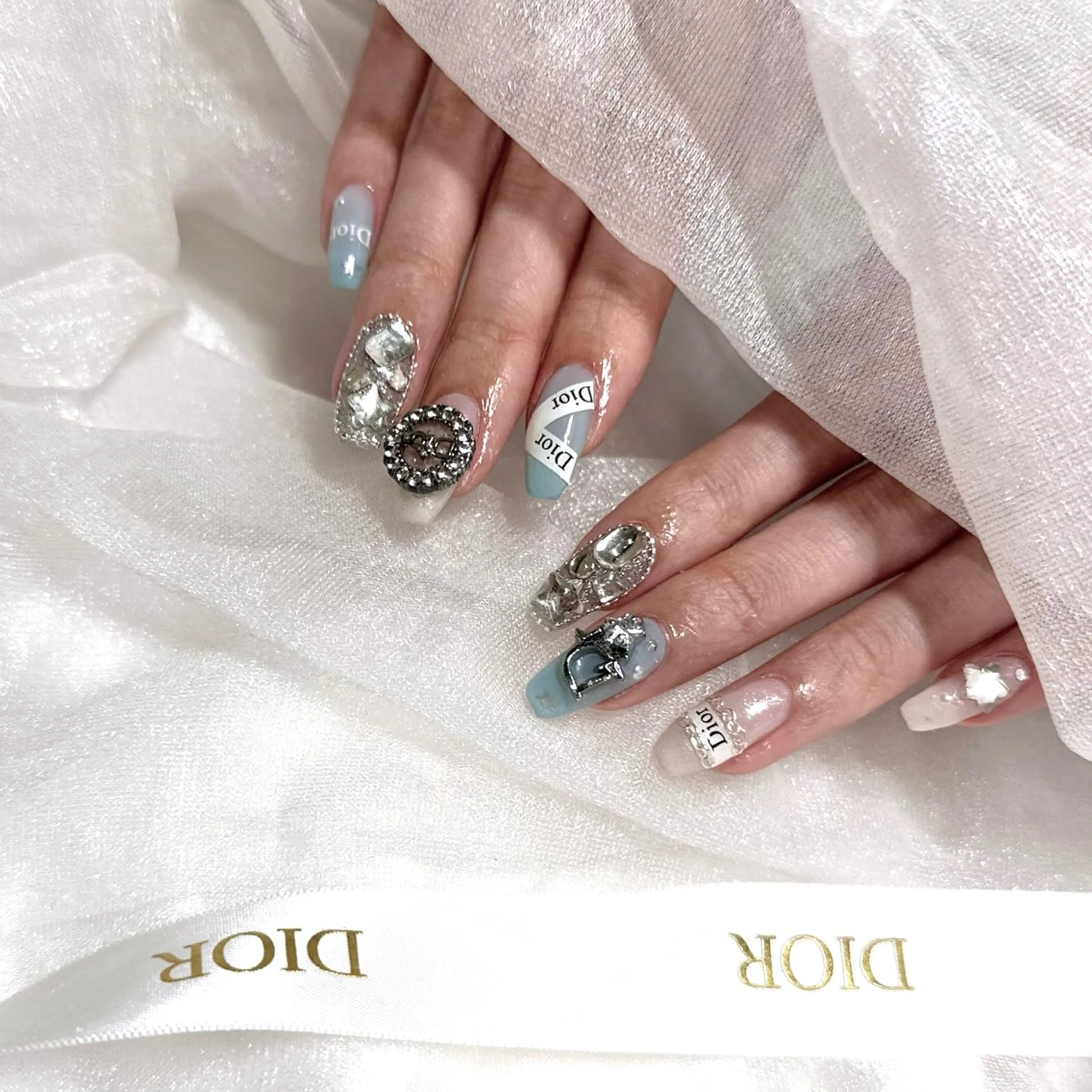 ネイル ハンドネイル SALON  ELVI所属・SARA ♥のネイルデザイン