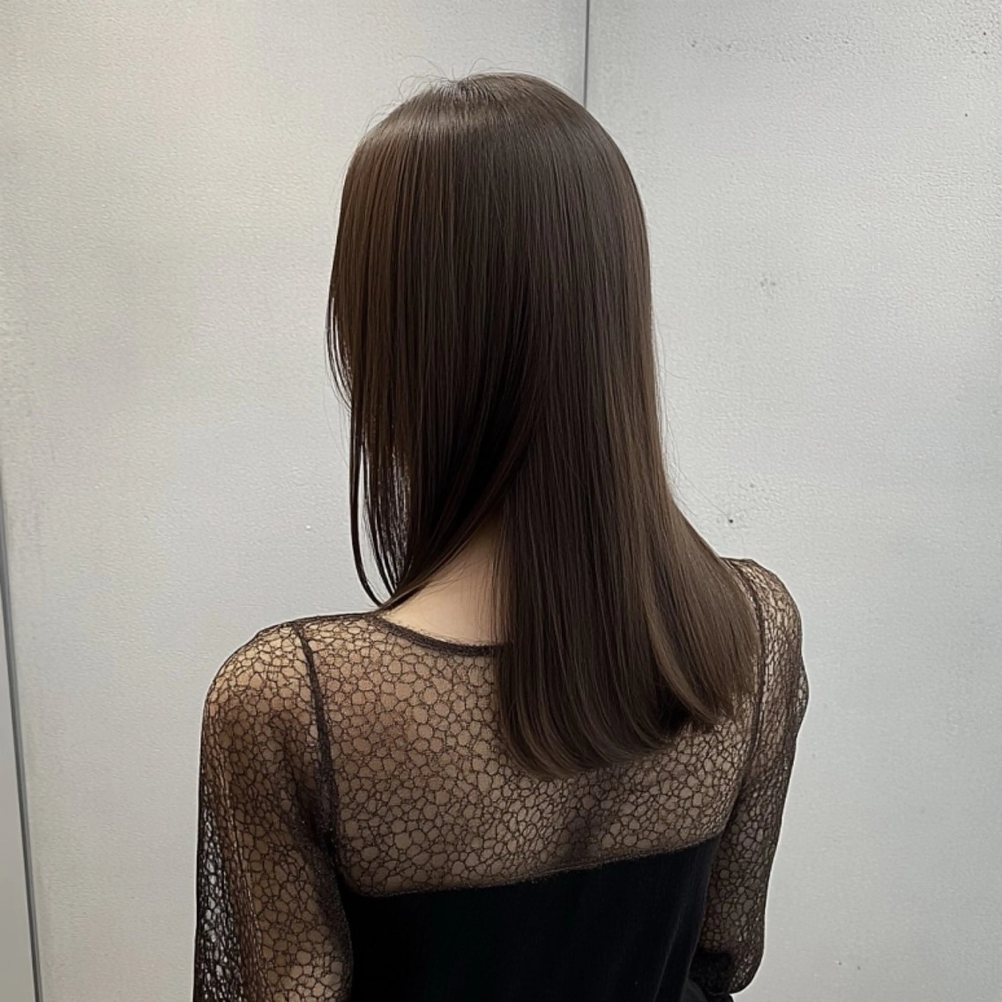 セミロング カット 縮毛矯正 mua 鳳のヘアスタイル