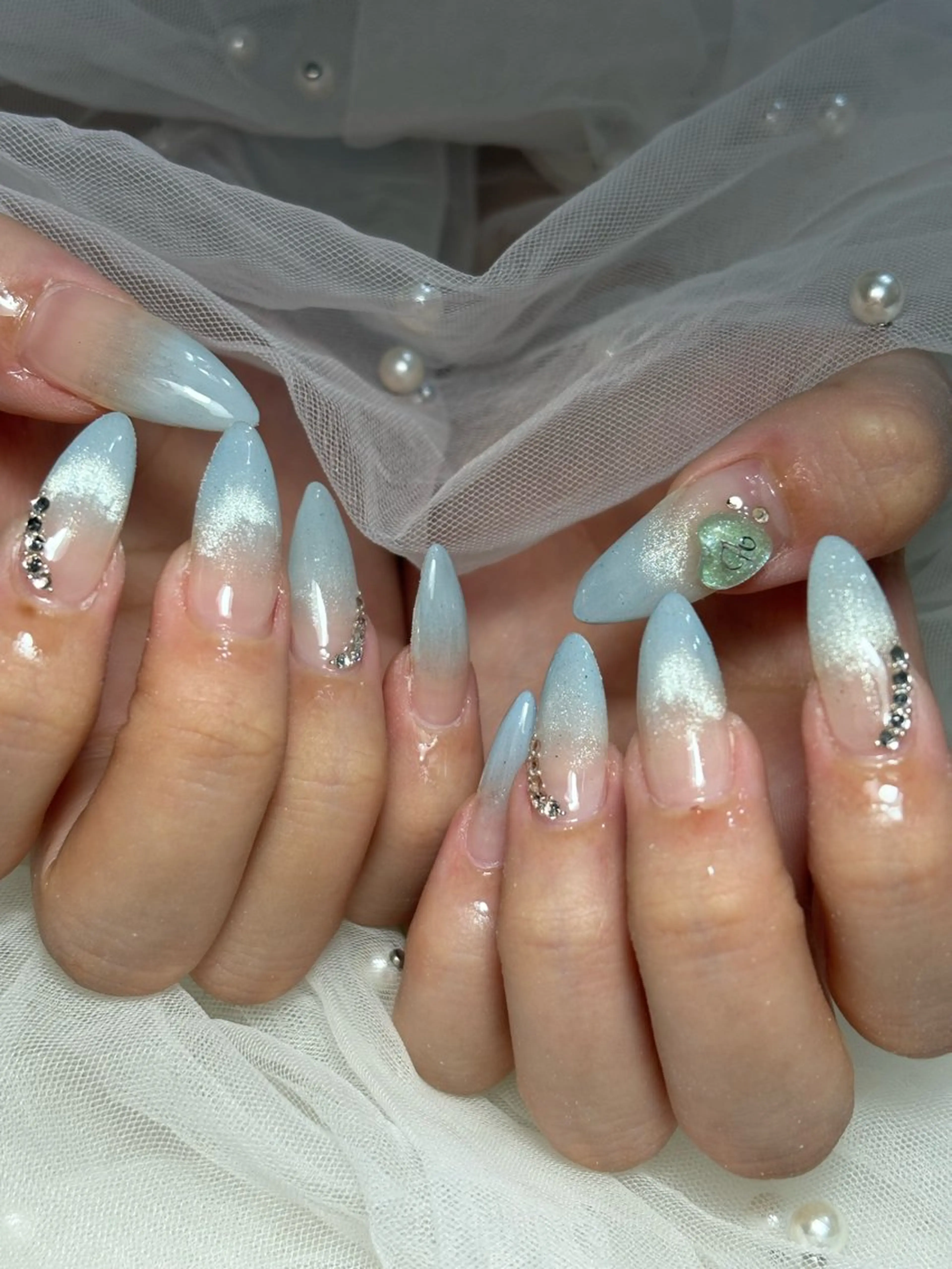 ネイル ハンドネイル フットネイル ✴︎ Delightのネイルデザイン