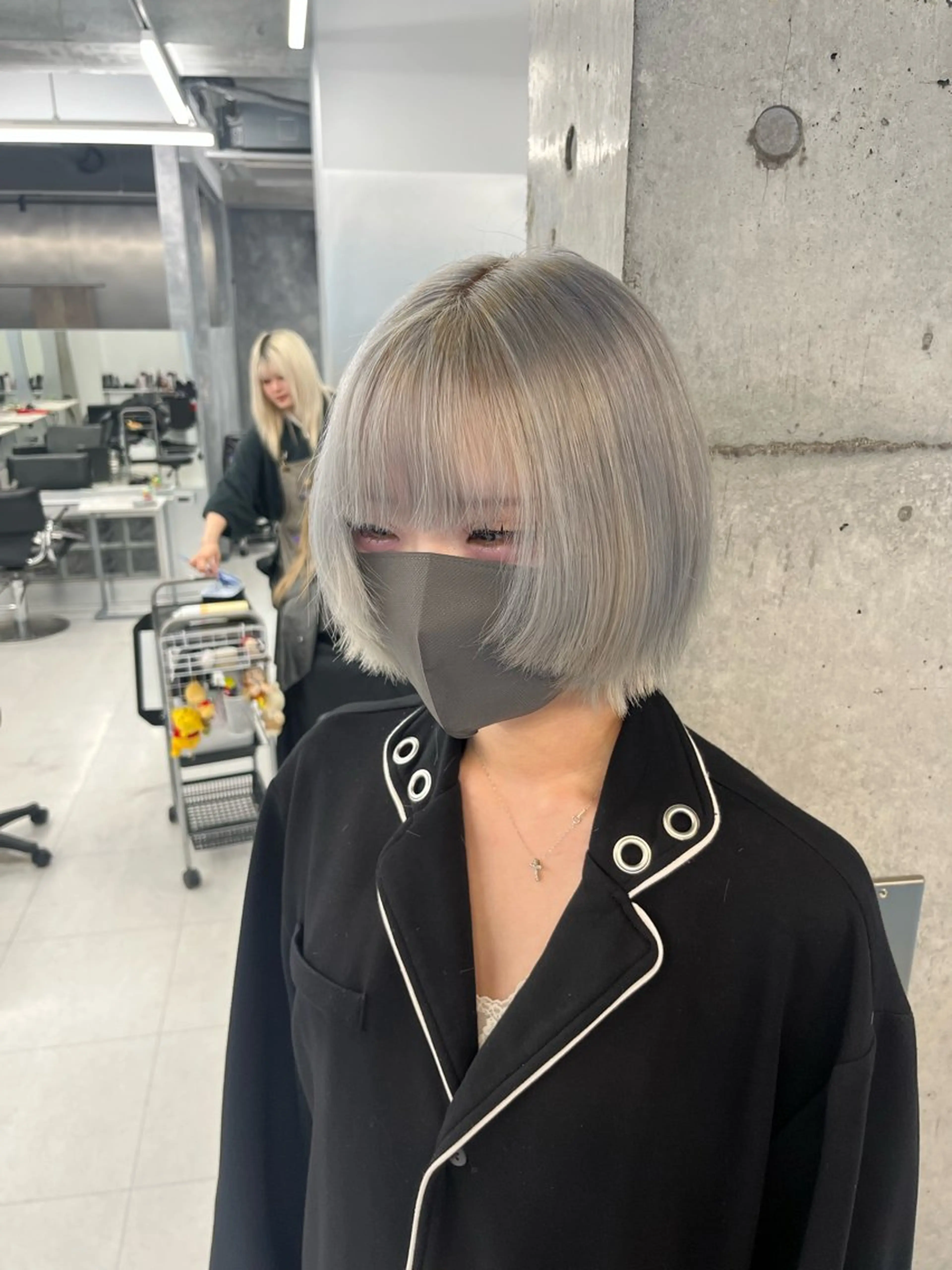 ショート カラー ヘアカラー トリートメント ヘアセット 🌈推し活ハイトーン 💫荒川結星のヘアスタイル