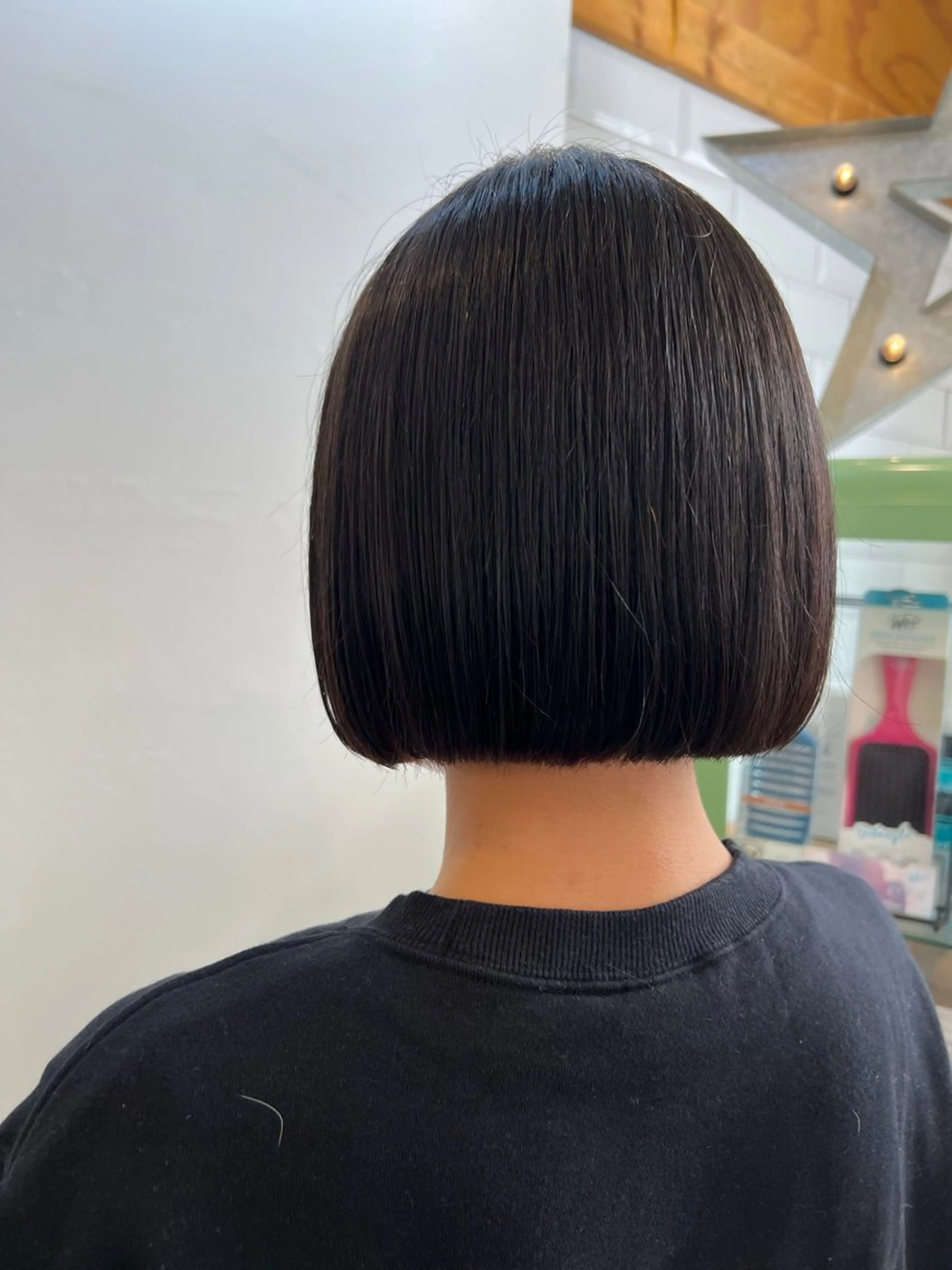 ショート カラー デザインカラー イヤリングカラー ハイライトカラー ボブ 顔周りカット カット ヘアカラー トリートメント KANA/ボブ/ インナーカラー/艶髪のヘアスタイル