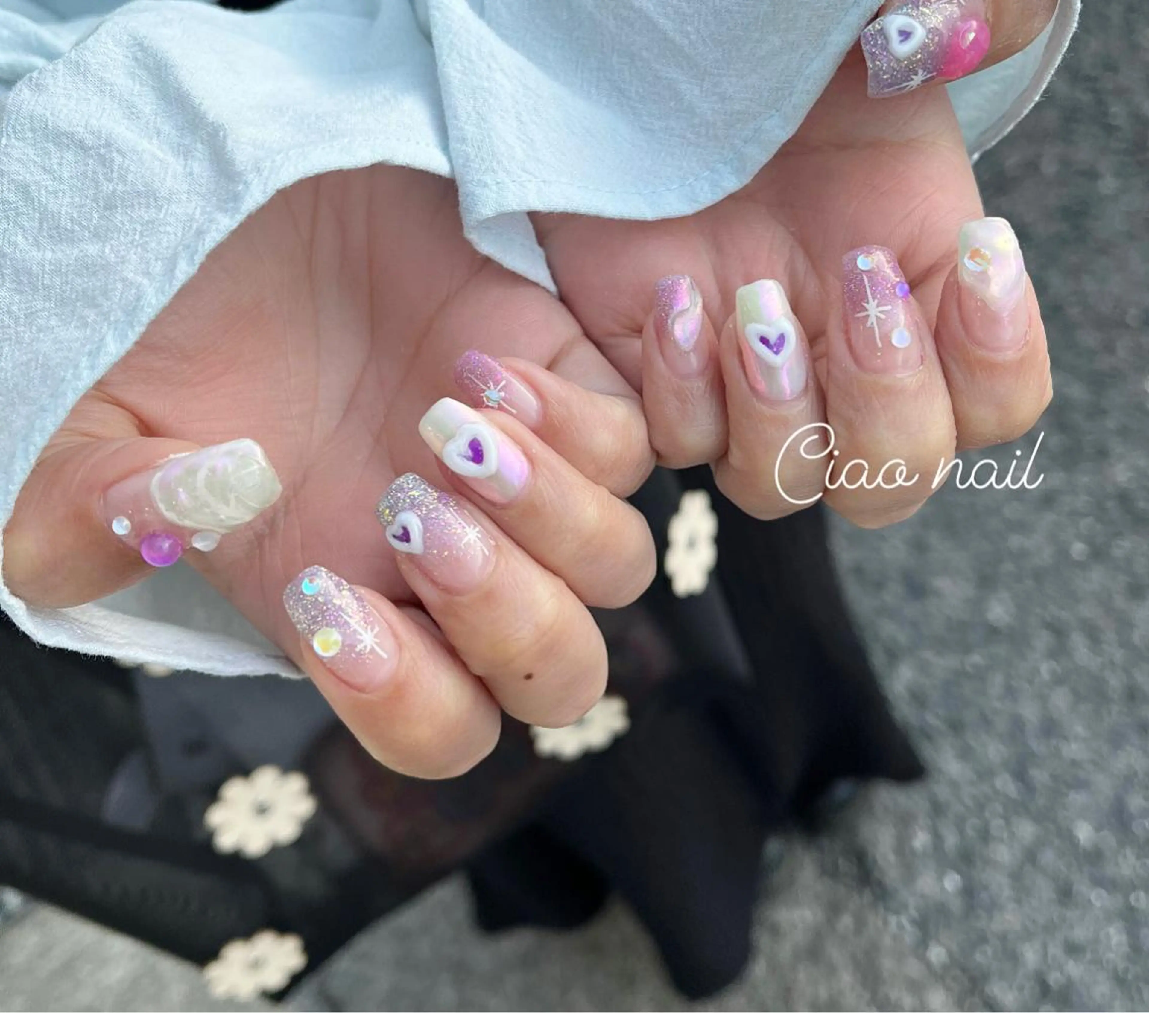 ネイル オーロラネイル ハート 春ネイル #Amin nail salonのネイルデザイン