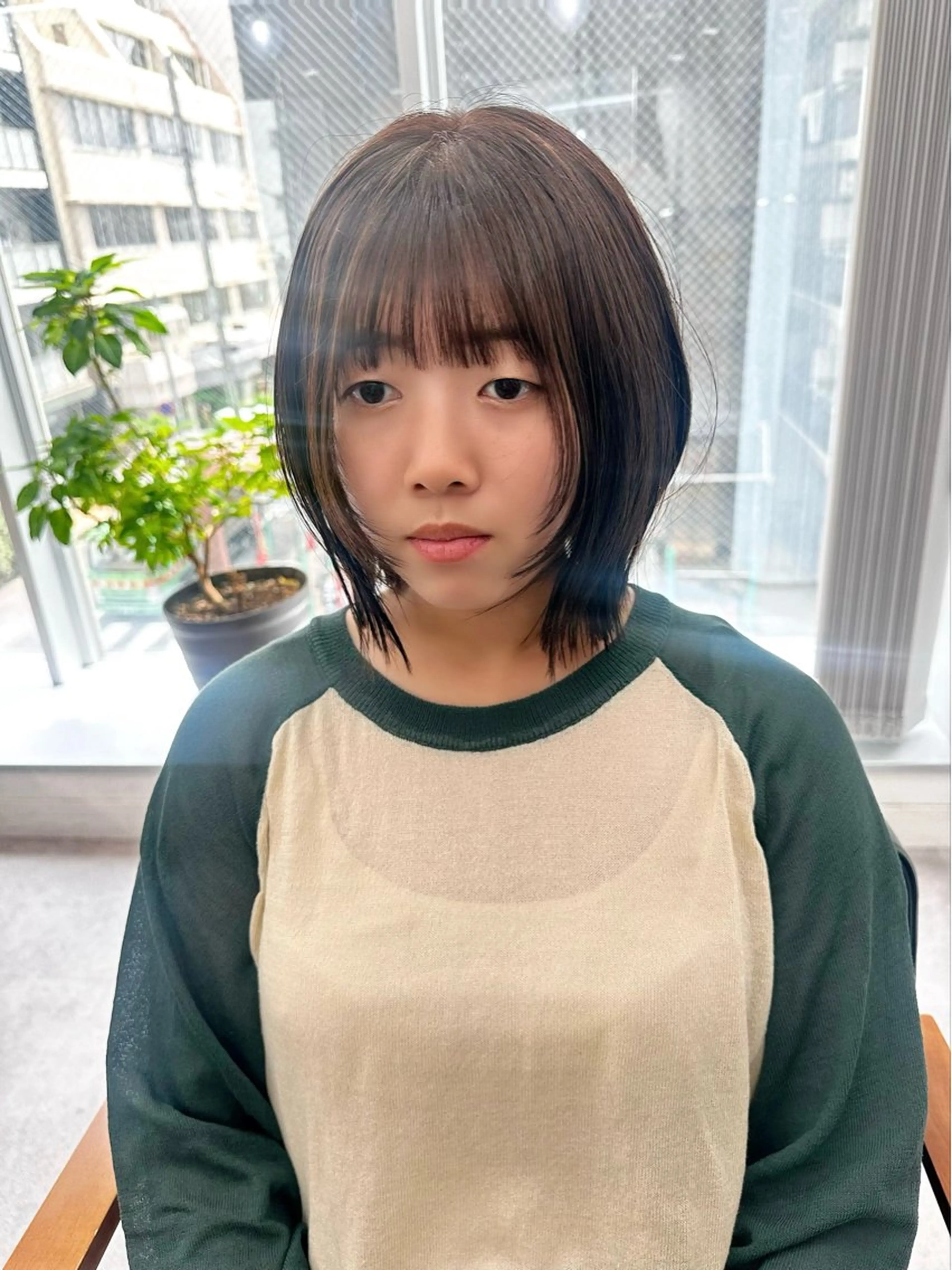 ミディアム カラー パーマ ヘアアレンジ メンズ キッズ レイヤーカット 🌿透け感カラーのヘアスタイル