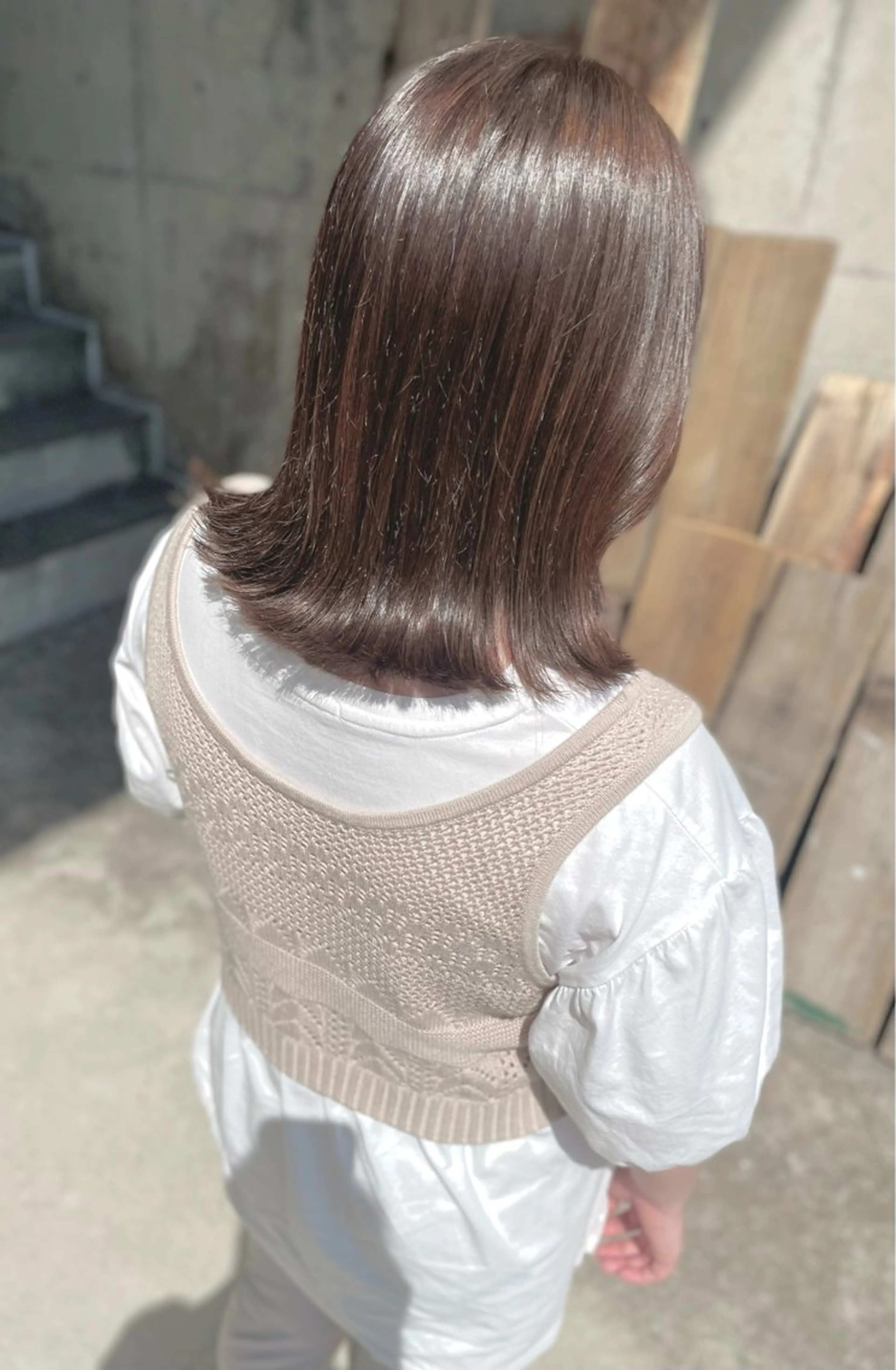 ミディアム カラー ブリーチ ハイライトカラー ブリーチなしカラー ハイライト t.（ティードット）所属・日高 香織のヘアスタイル