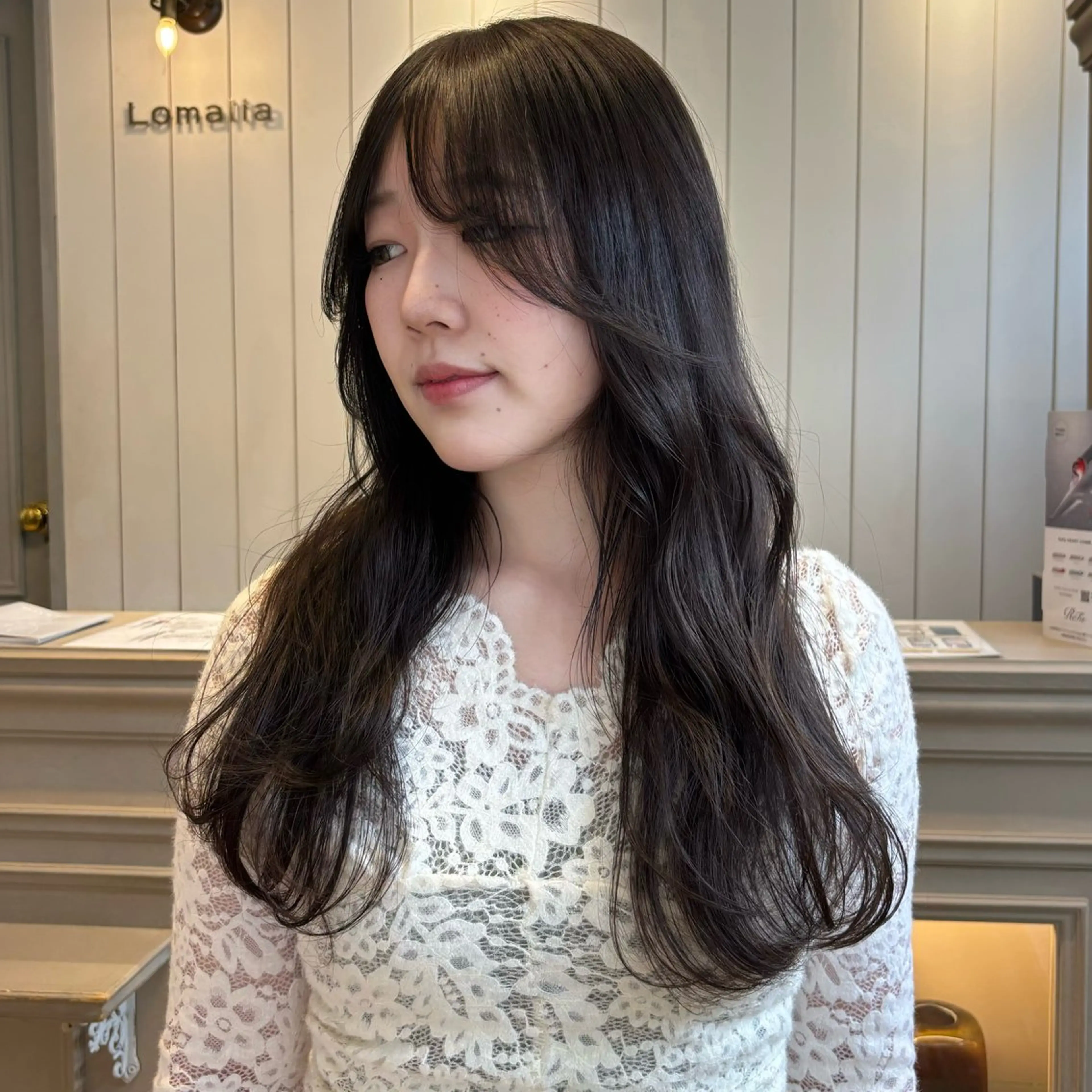 ロング カット ヘアカラー トリートメント 盛れる透明感カラー・ momokaのヘアスタイル
