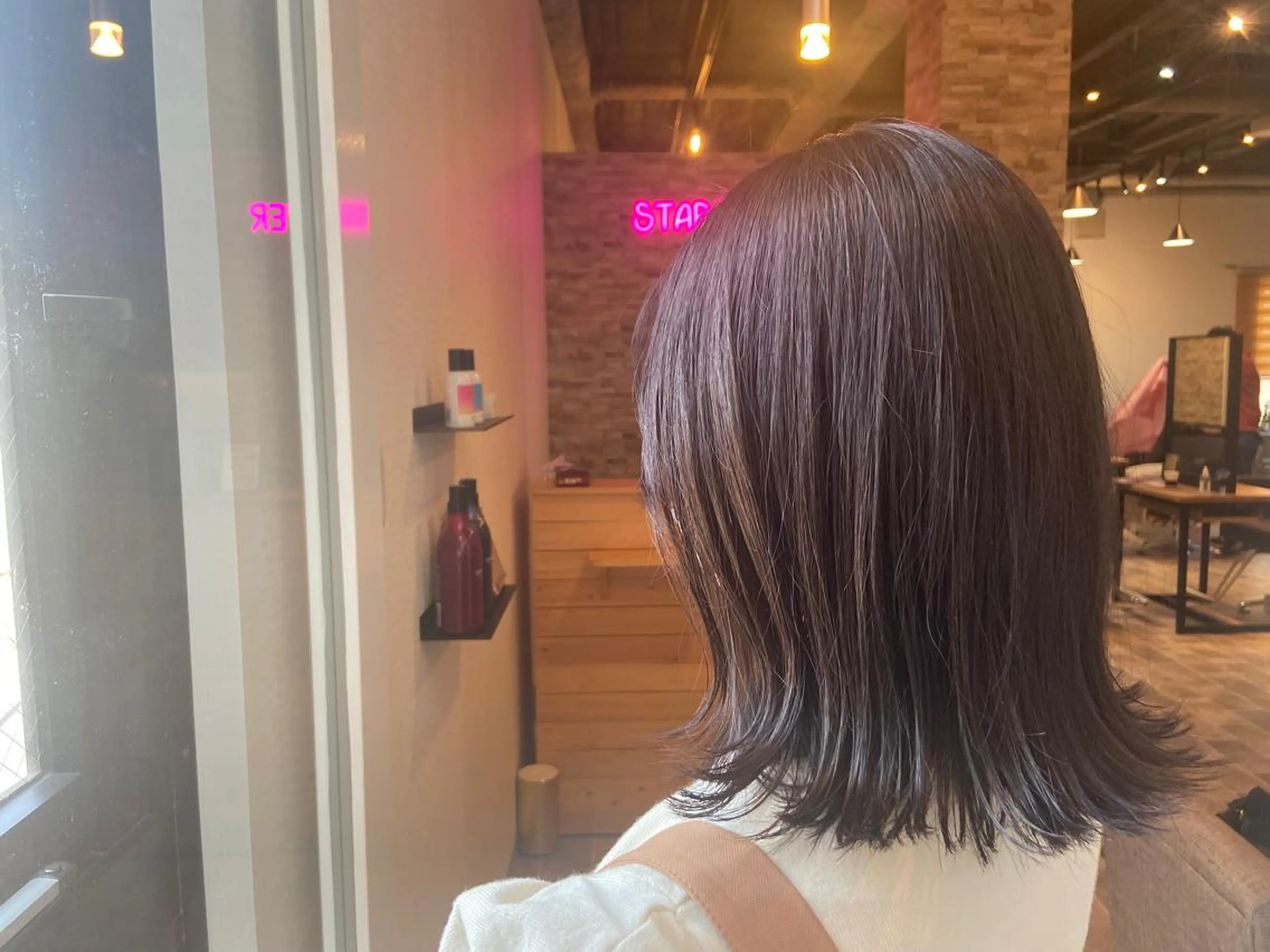 ミディアム 吉田 聡一のヘアスタイル