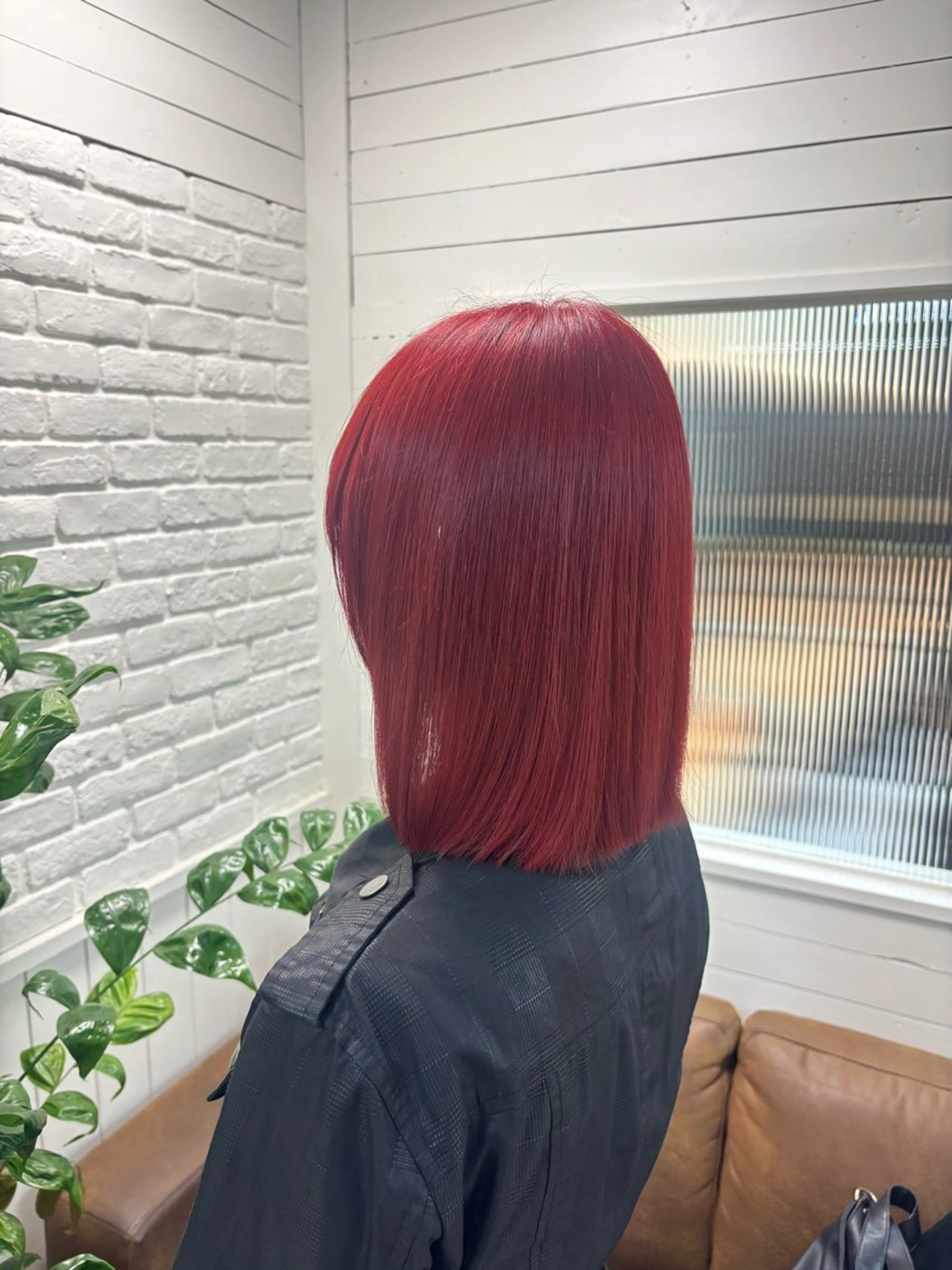 ミディアム ヘアカラー 西山 ミユのヘアスタイル
