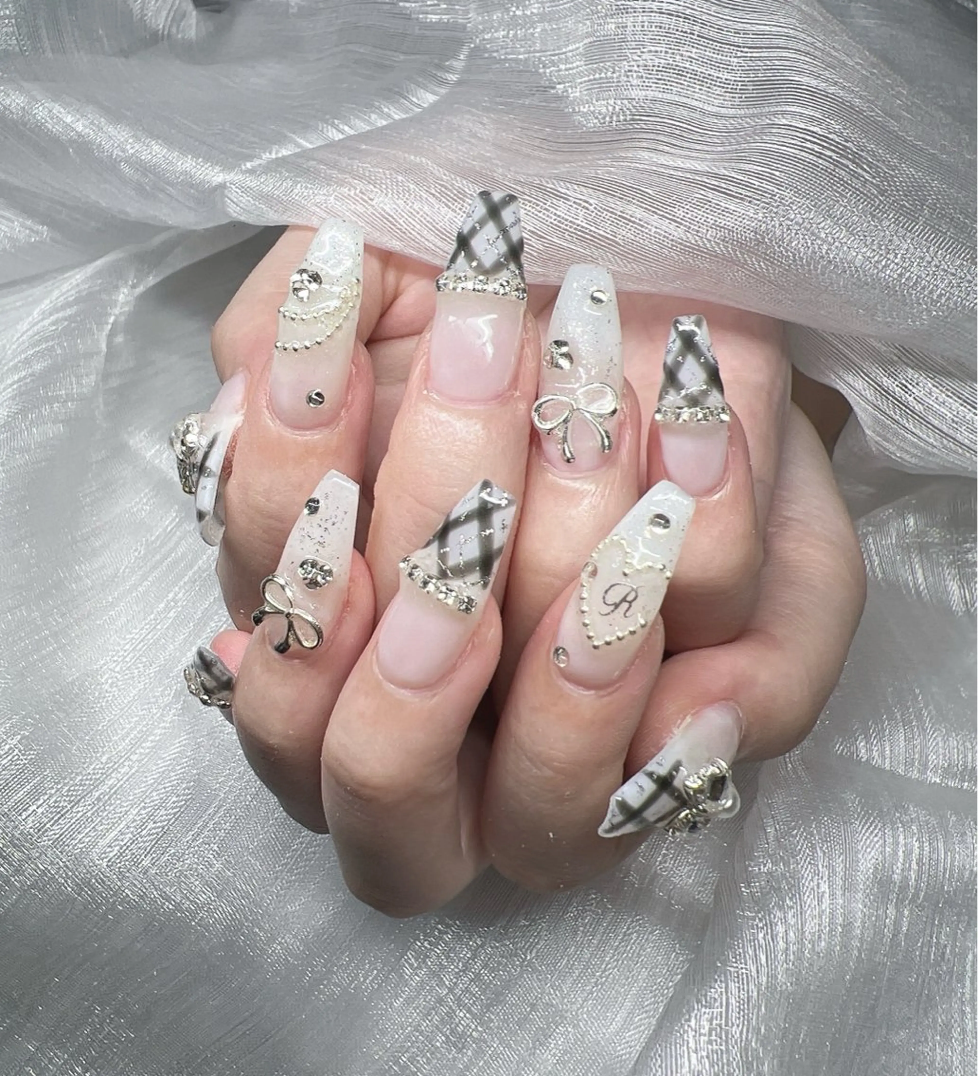 ネイル Lee Nailsのネイルデザイン