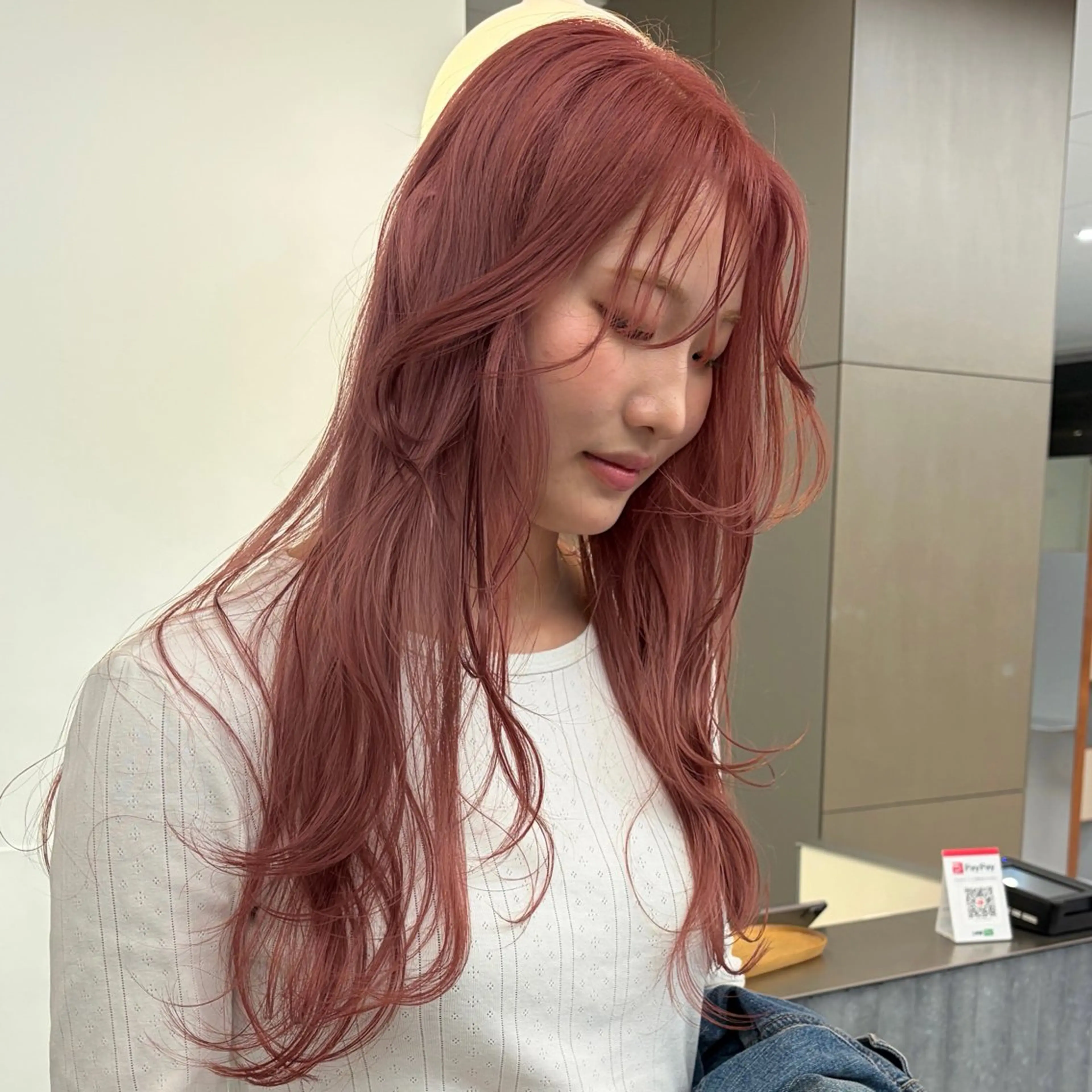 ロング カラー ベージュカラー 透明感カラー ダブルカラー オレンジ オレンジピンク ヘアカラー トリートメント 高発色ブリーチ/ ハイレイヤー🪽aiのヘアスタイル