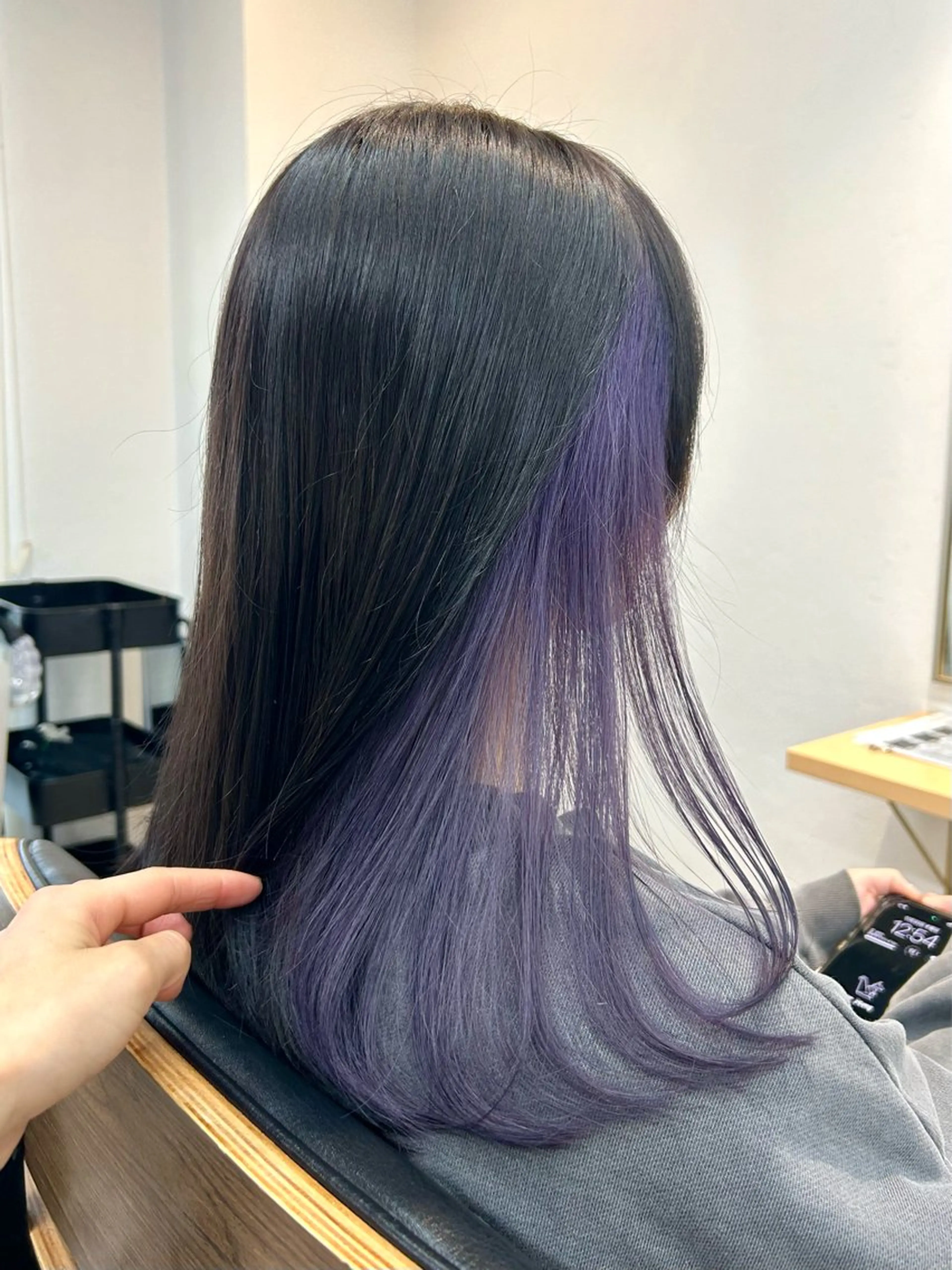 セミロング カラー ラベンダーカラー カット ヘアカラー トリートメント 艶カラー/レイヤー/ ハイトーン/まなみのヘアスタイル