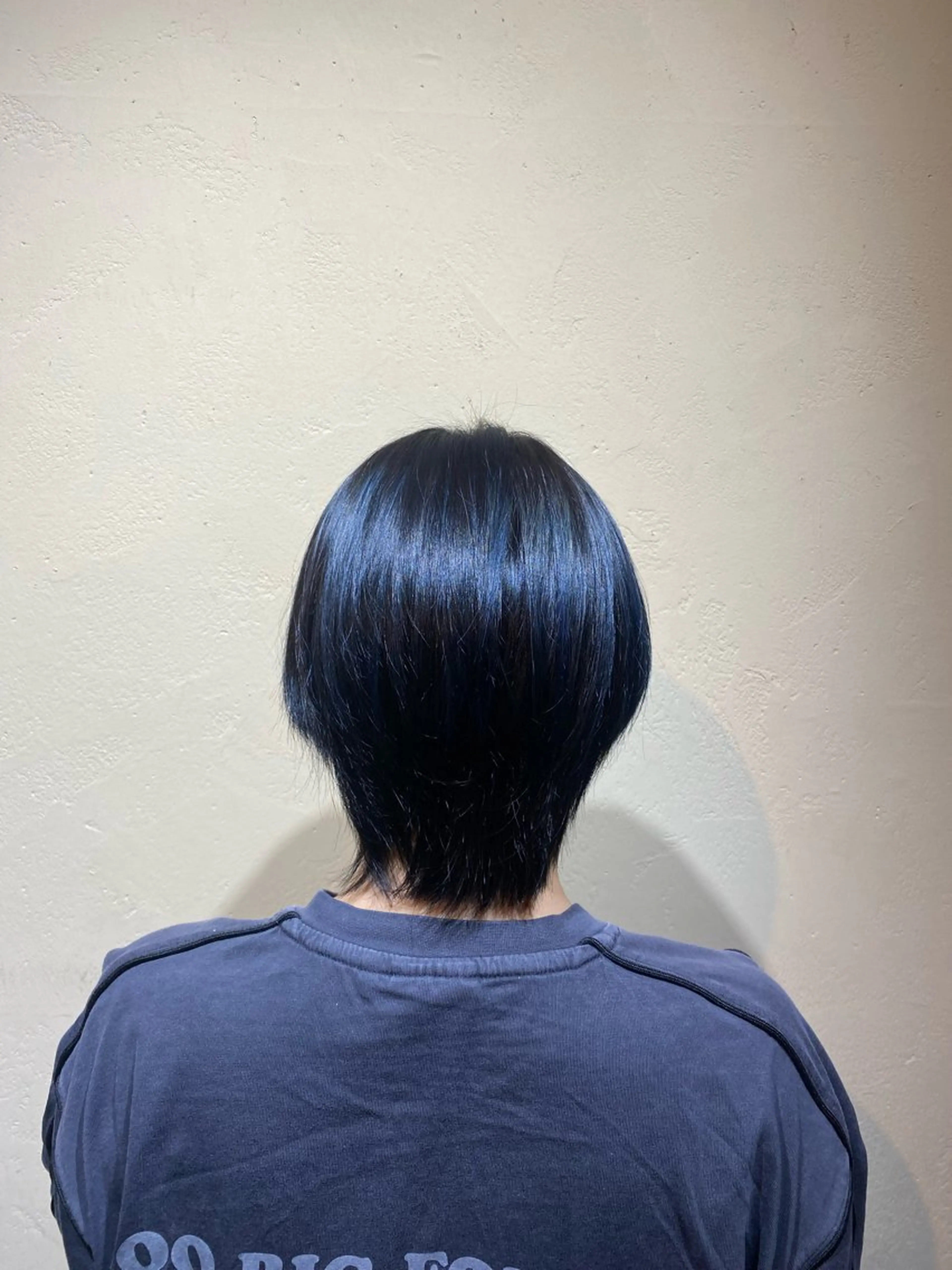 カラー アッシュ ブリーチ ブルーカラー ブルーアッシュ ハイライトカラー ヘアカラー saya （サヤ）のヘアスタイル
