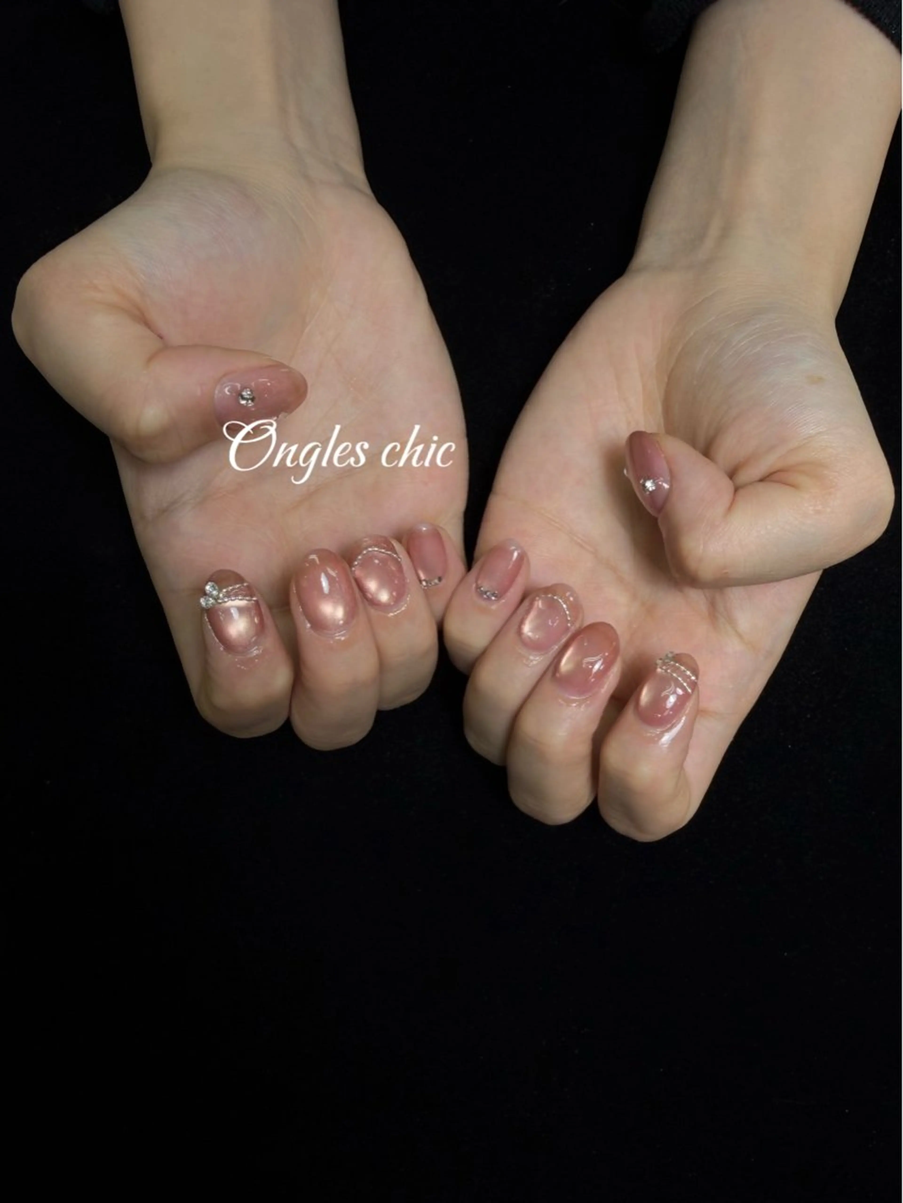 ネイル ハンドネイル ongles chicのネイルデザイン