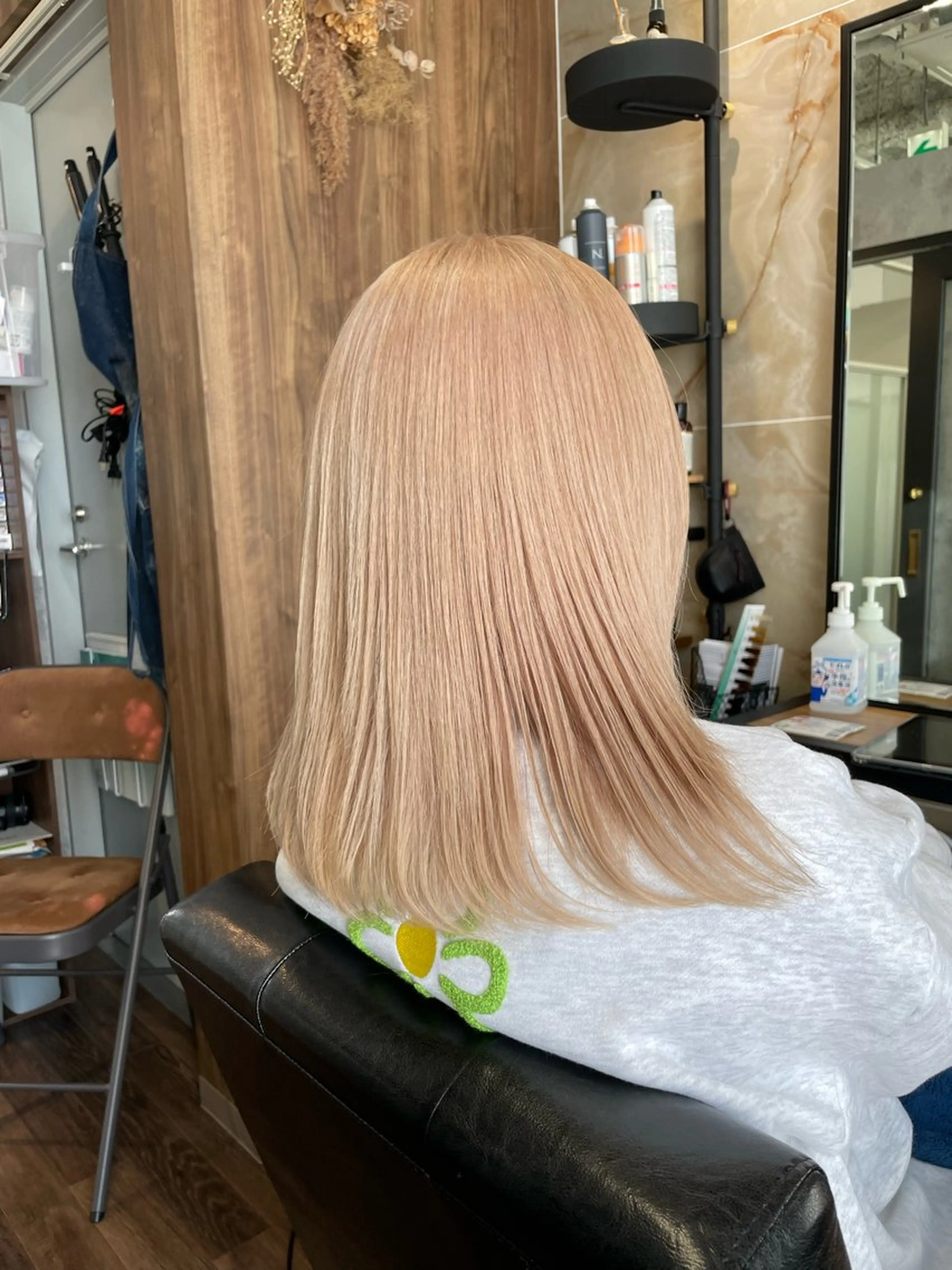 ミディアム カラー ヘアカラー トリートメント Lull1人美容室 バレイヤージュのヘアスタイル