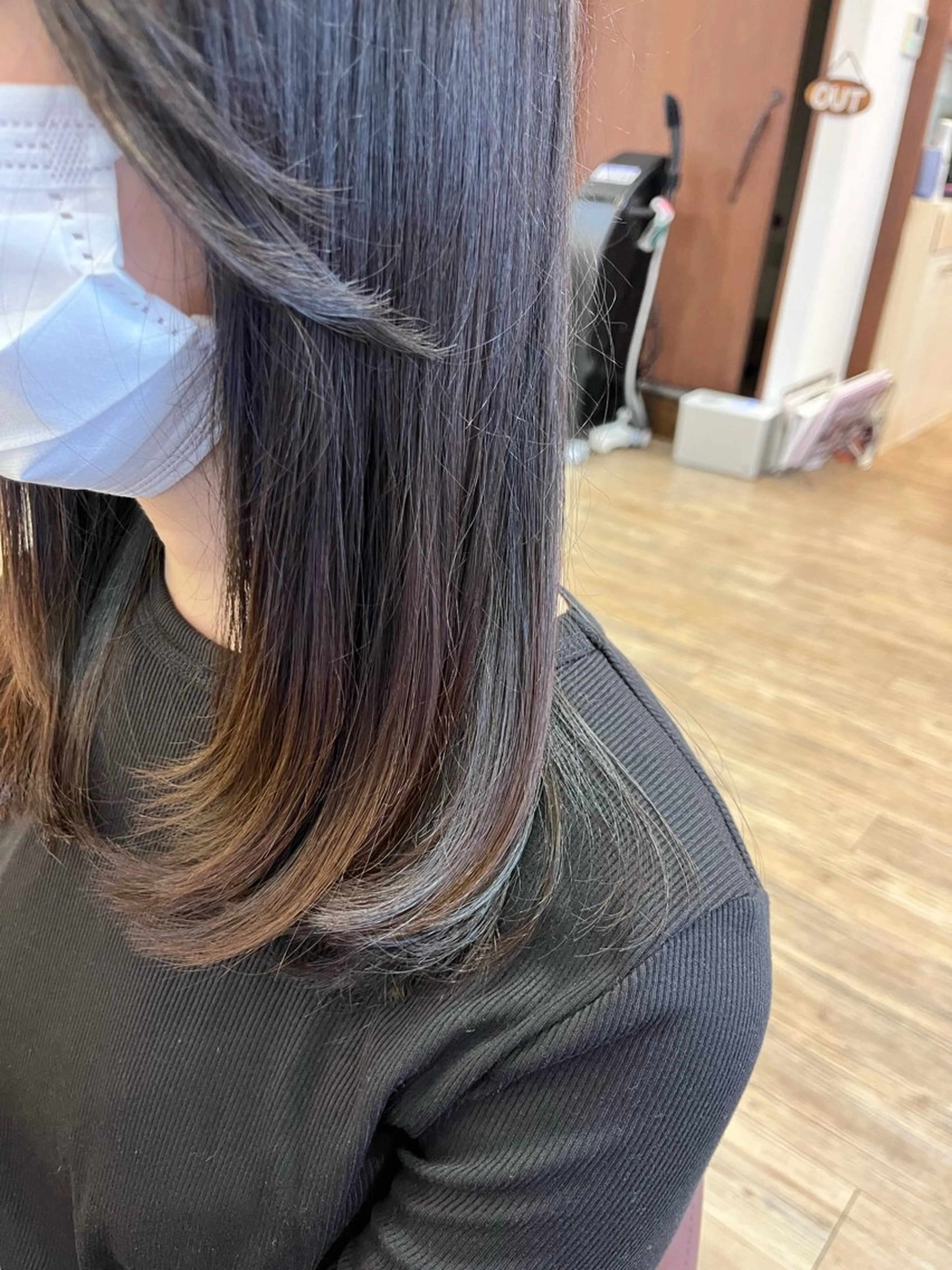 ロング 小山 朱音のヘアスタイル