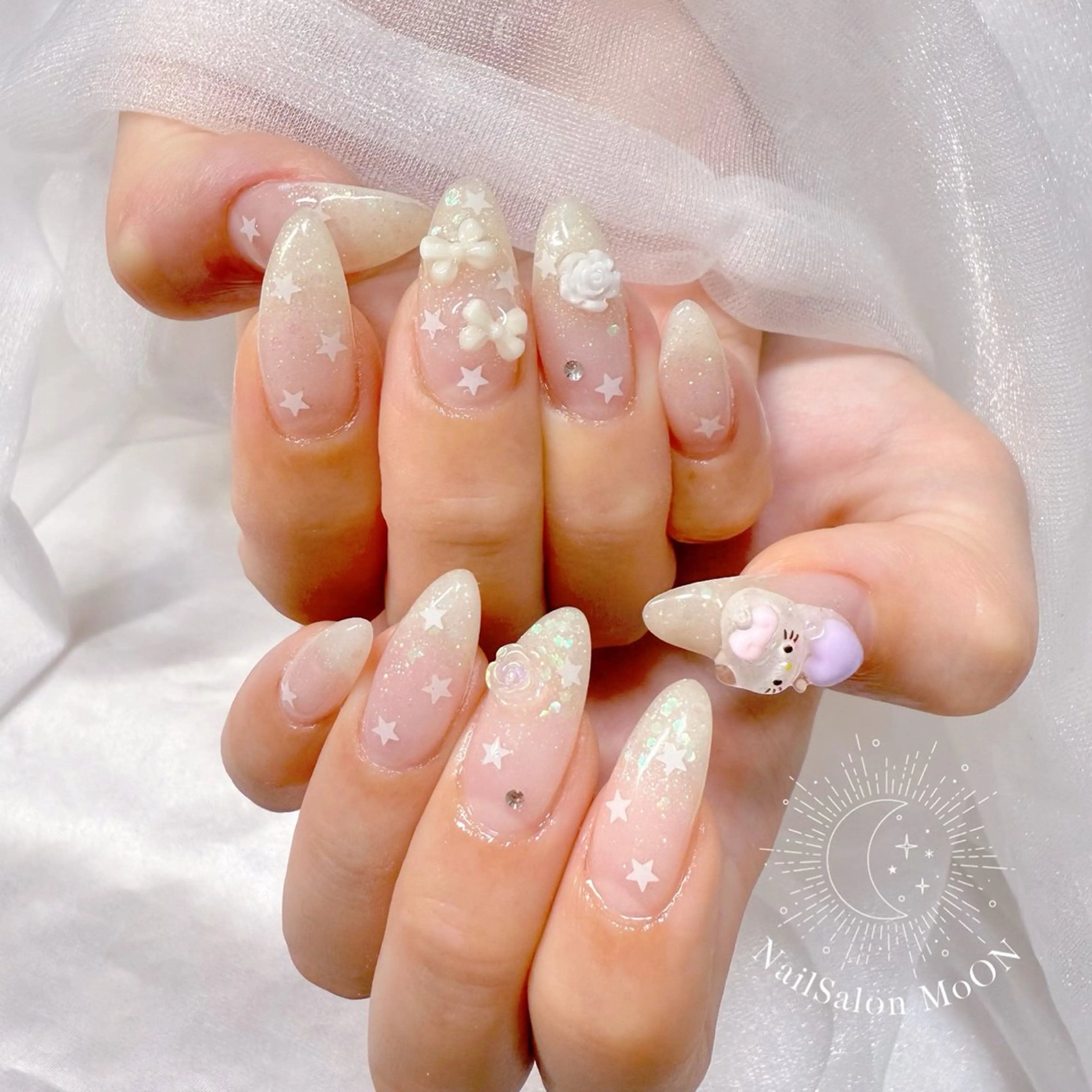 ネイル MoON...❤︎ MeGuのネイルデザイン