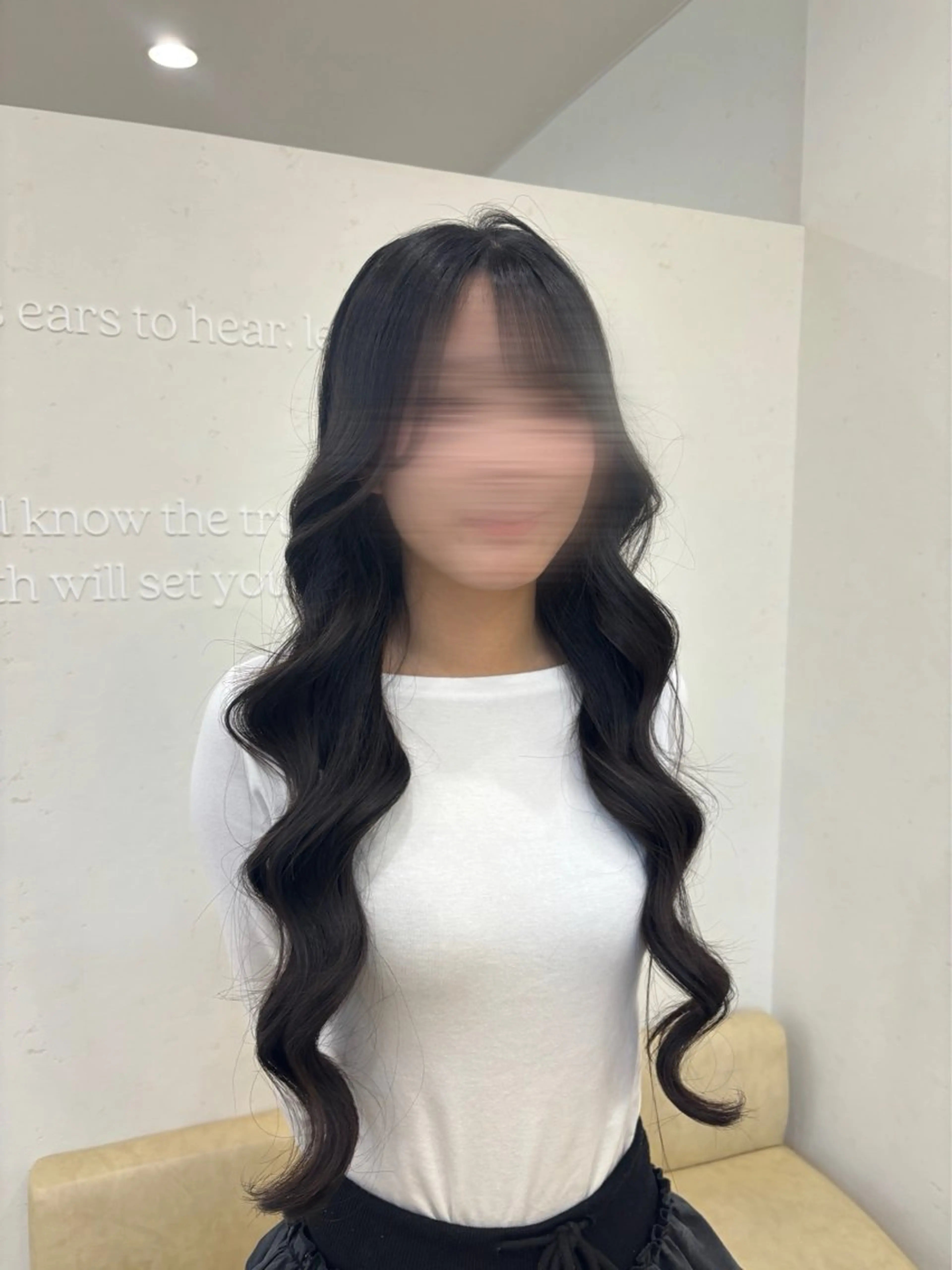 ロング ヨシンモリ dityca asakaのヘアスタイル