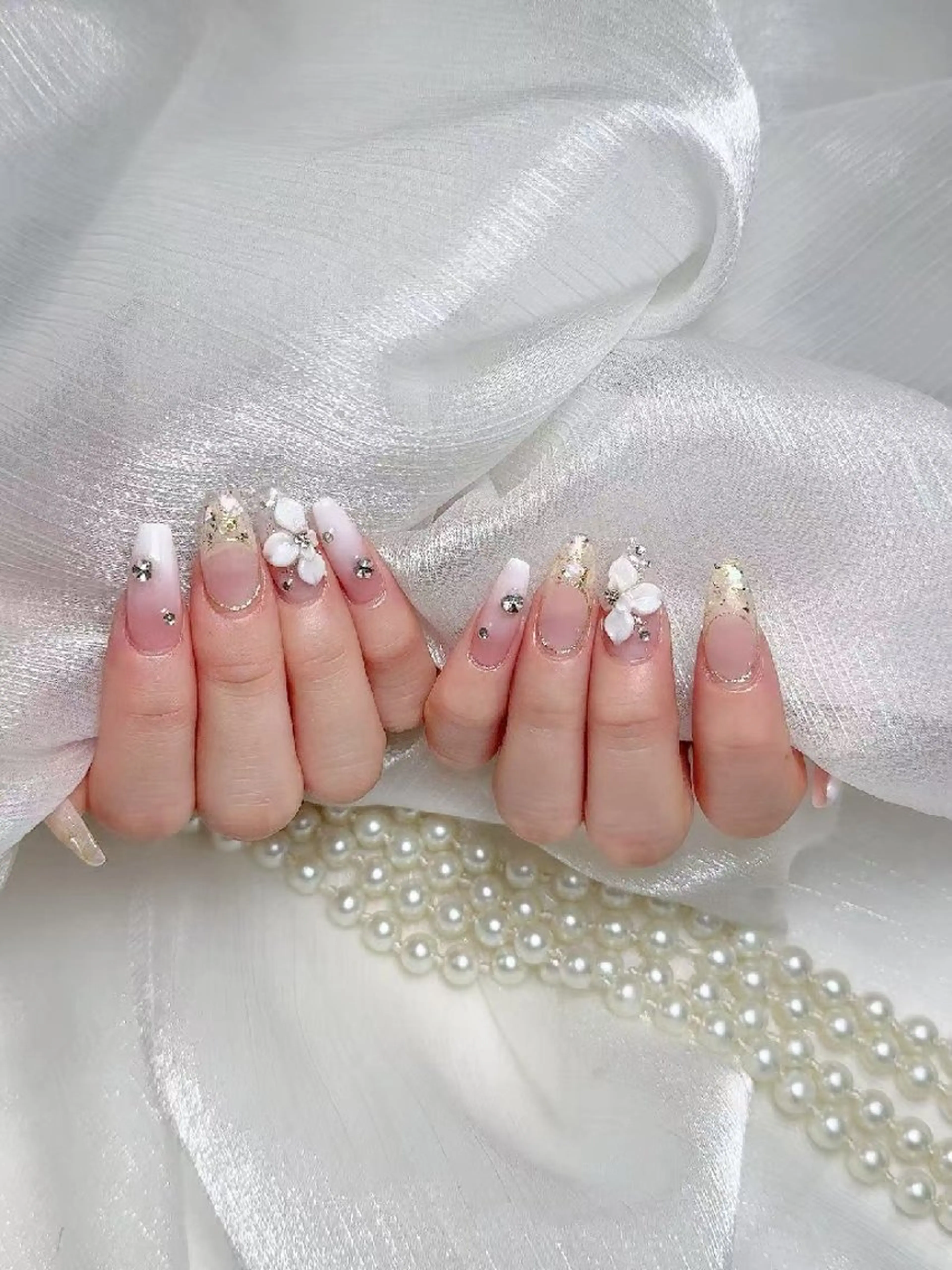 ネイル ENsalon AKIRAのネイルデザイン