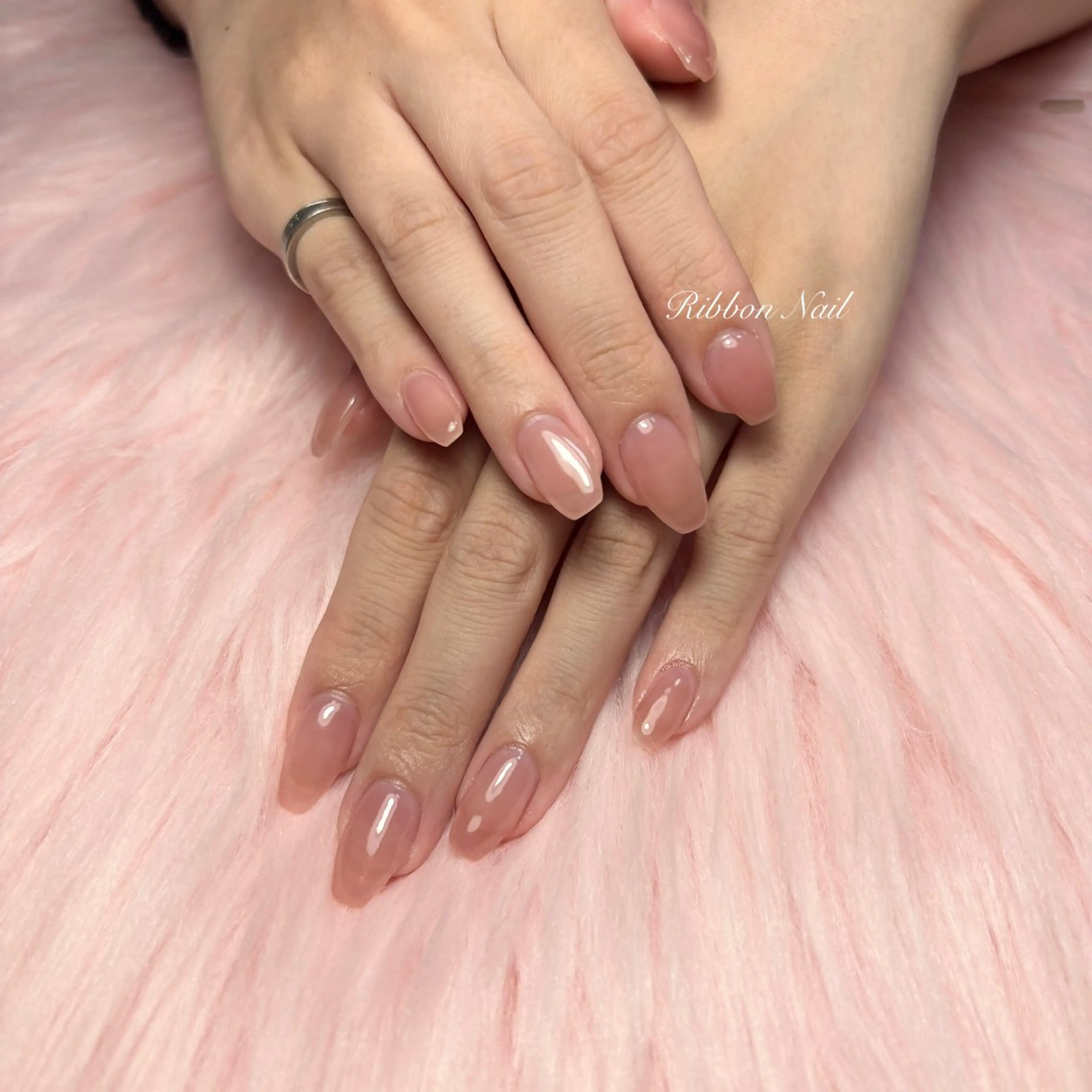 ネイル ワンカラーネイル ピンク Nail Ambra 天王寺店所属・Nail Ambra 小山のネイルデザイン