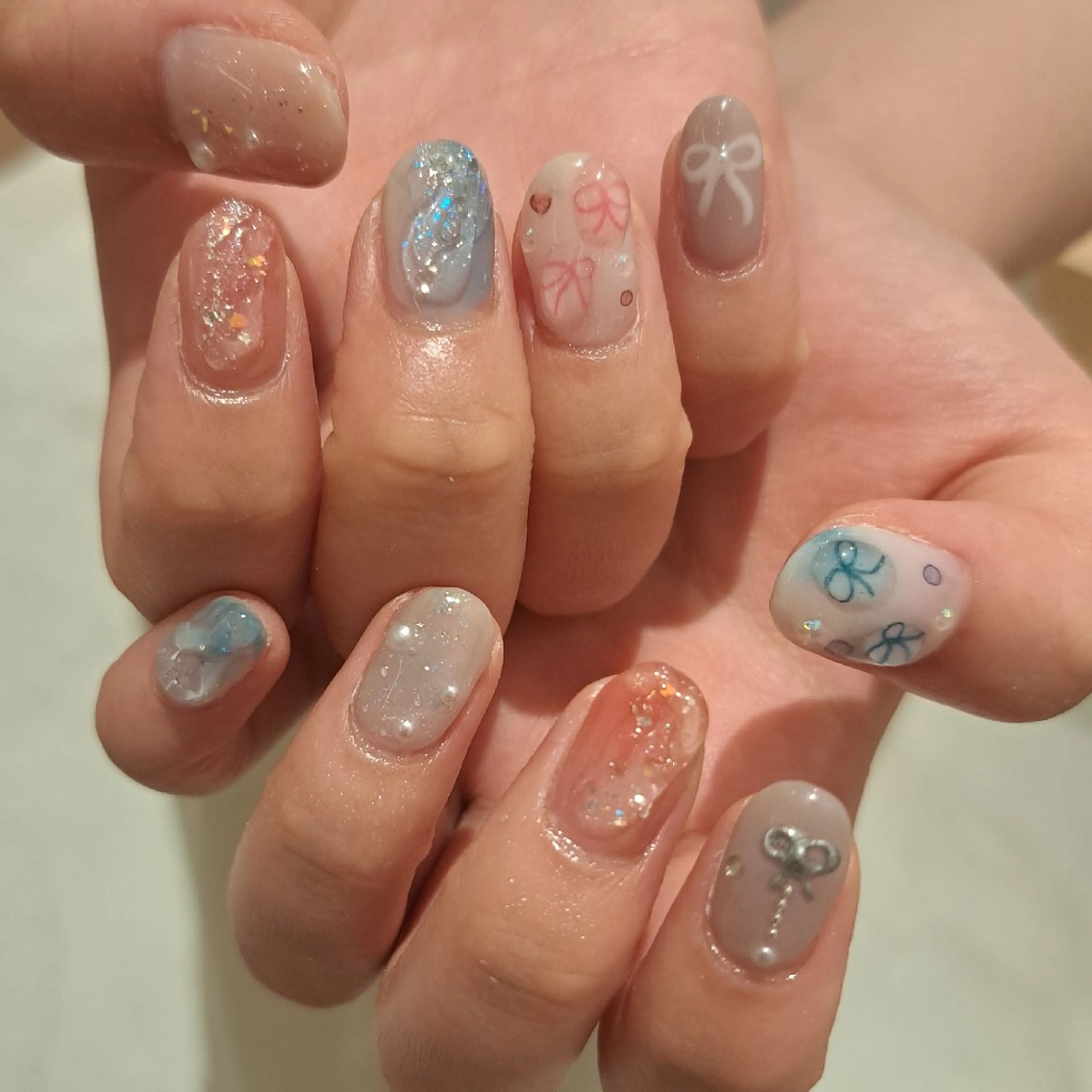 ネイル アートネイル ジェルネイル 持ち込み ぷっくりネイル リボン ハンドネイル Nail mood デザイン持ち込みokのネイルデザイン