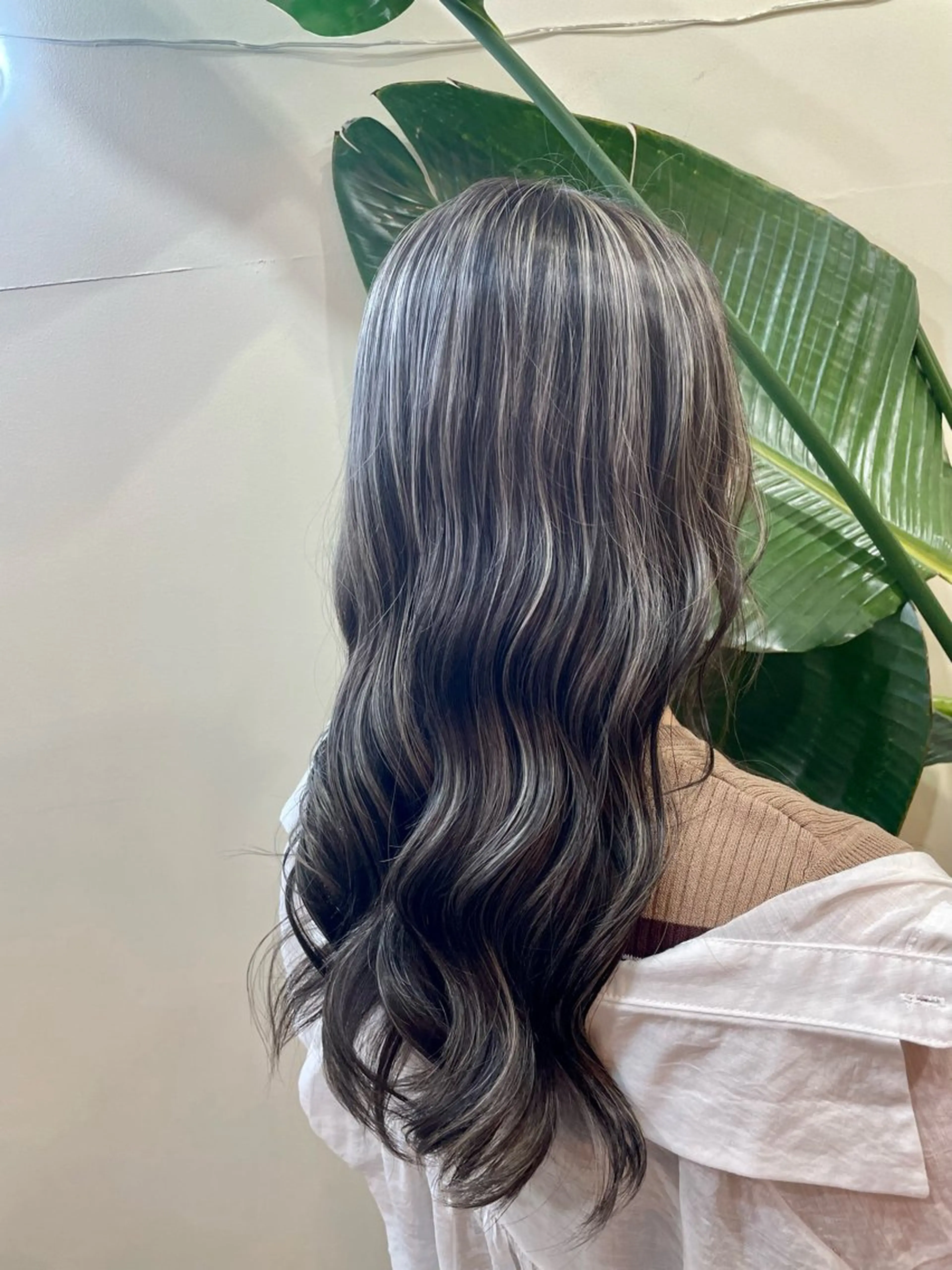 ロング カラー ハイライトカラー ハイライト ヘアカラー WEST OLAND加藤圭介のヘアスタイル