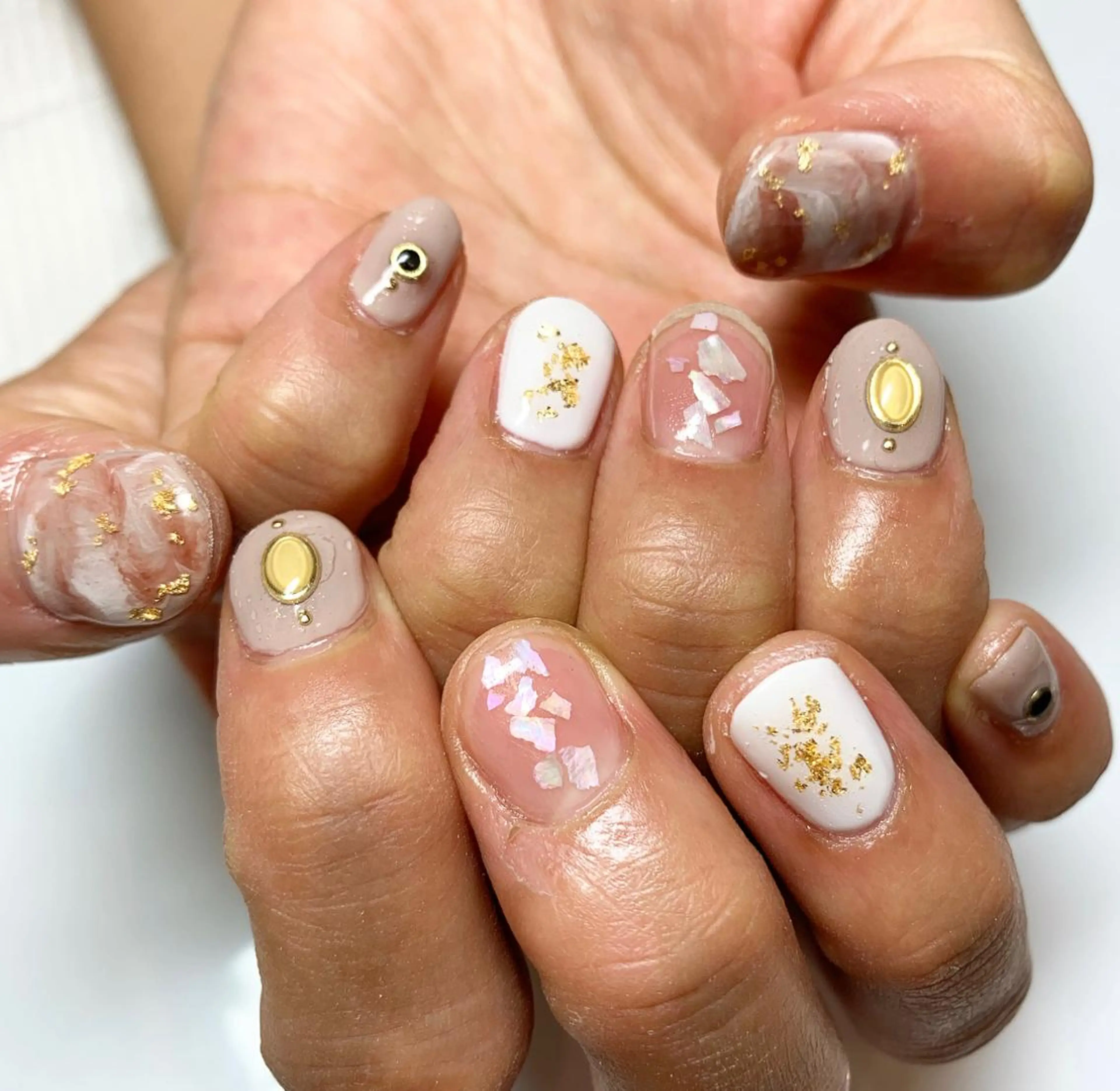 ネイル 駒月 明日香の眉毛・アイブロウイメージ