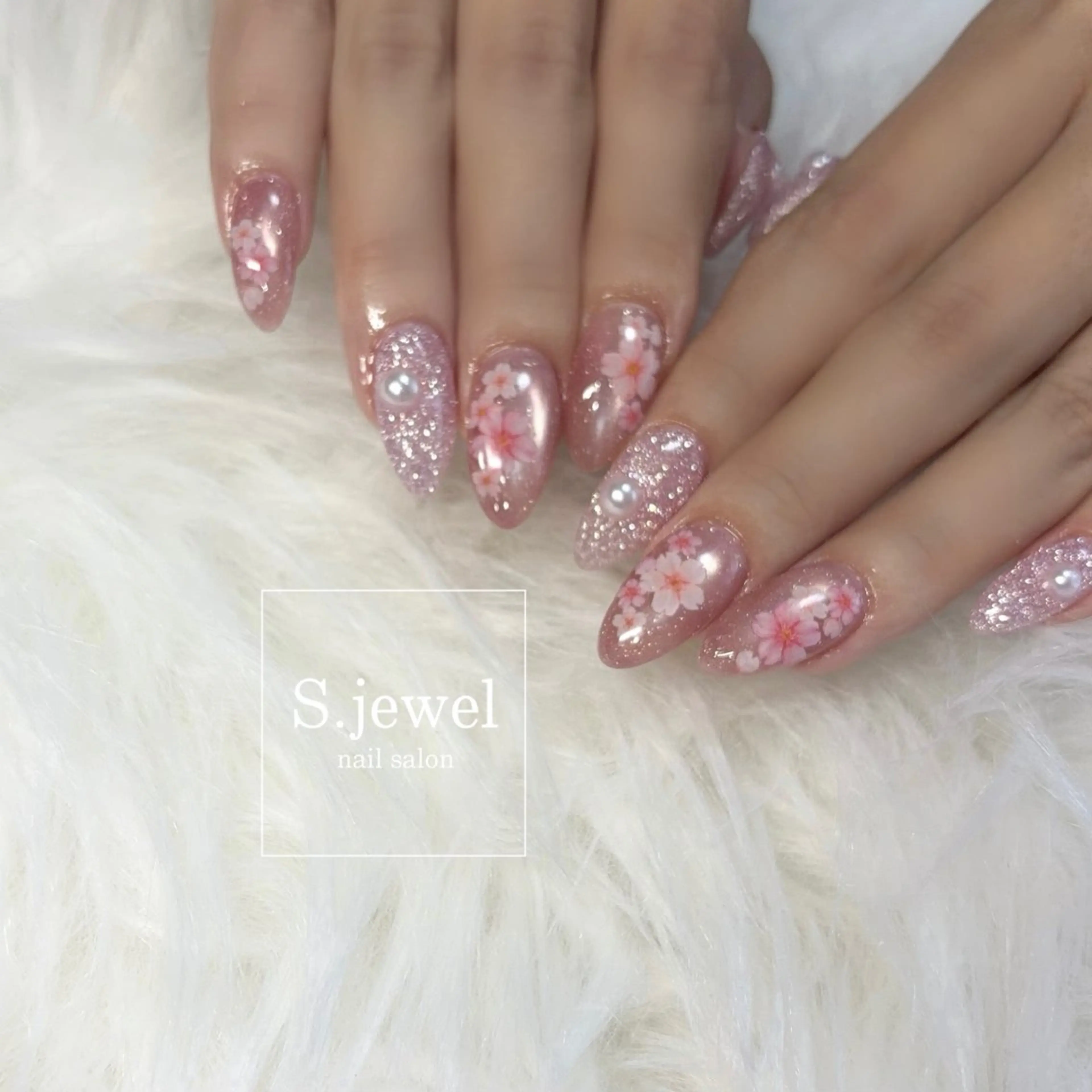 ネイル S. JEWELのネイルデザイン