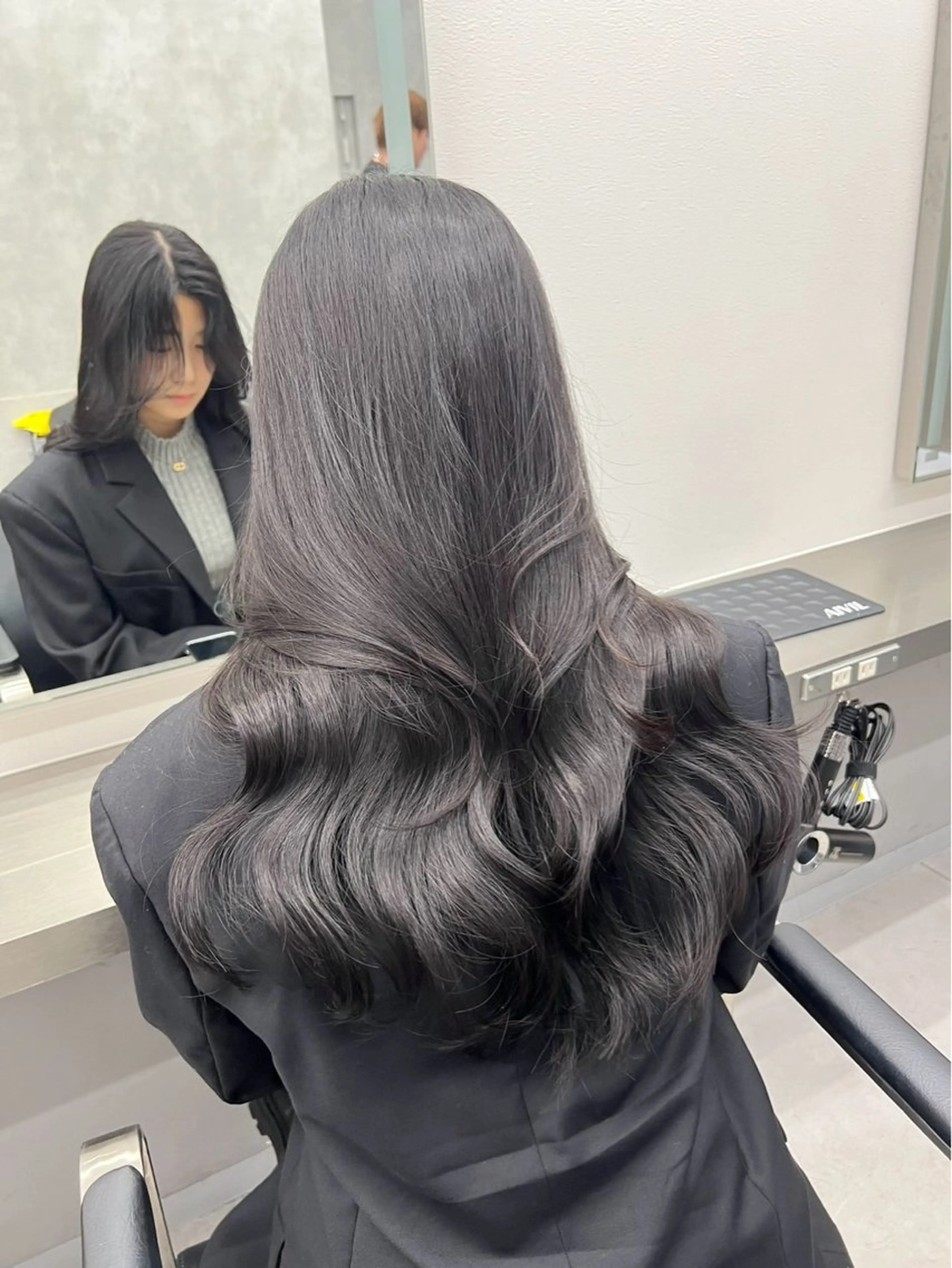 ロング カラー ヘアアレンジ 大崎 優菜のその他イメージ