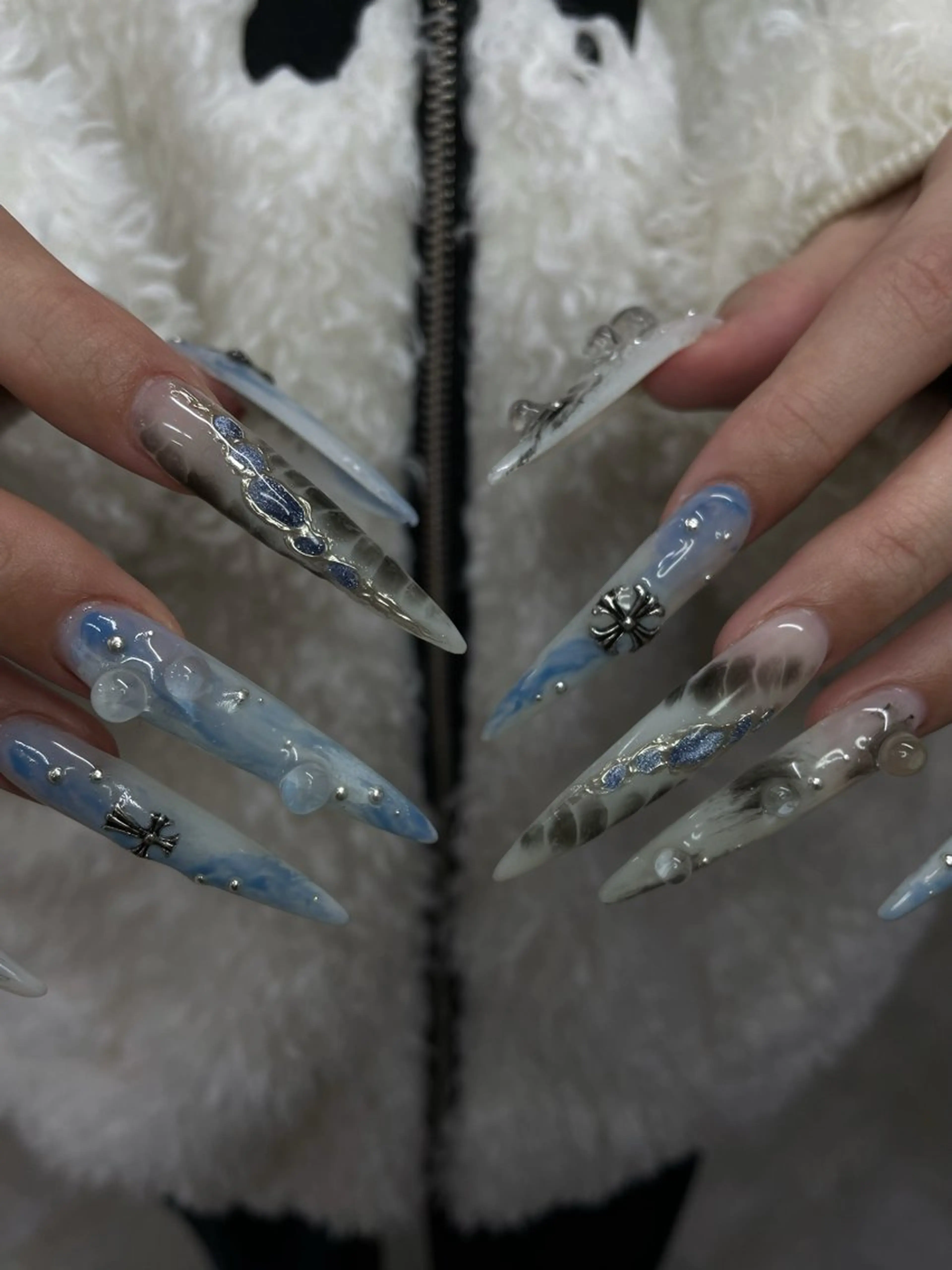 ネイル ハンドネイル ひめか🫁 推し概念・個性派のネイルデザイン