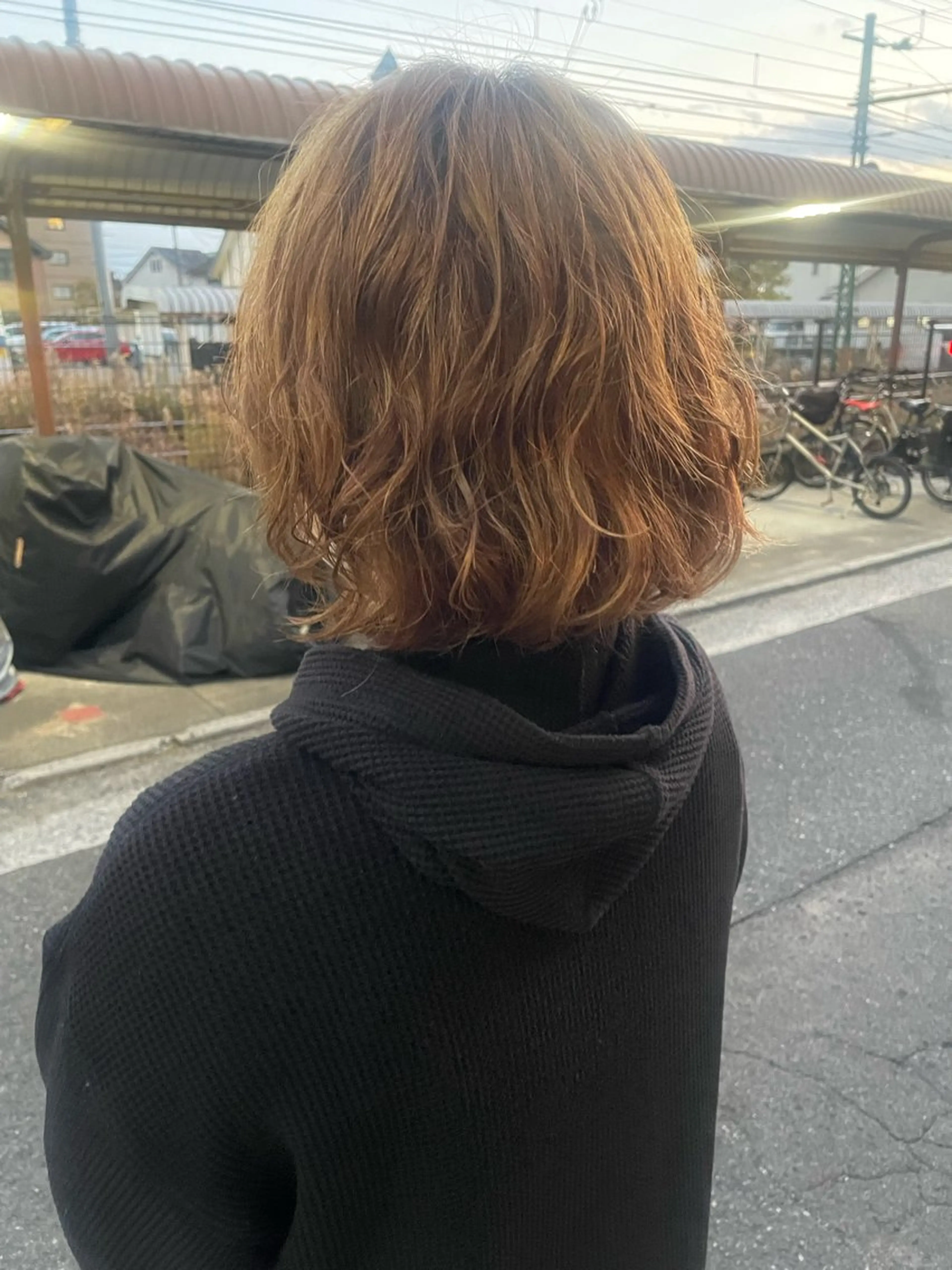 ショート パーマ t.（ティードット）所属・日高 香織のヘアスタイル