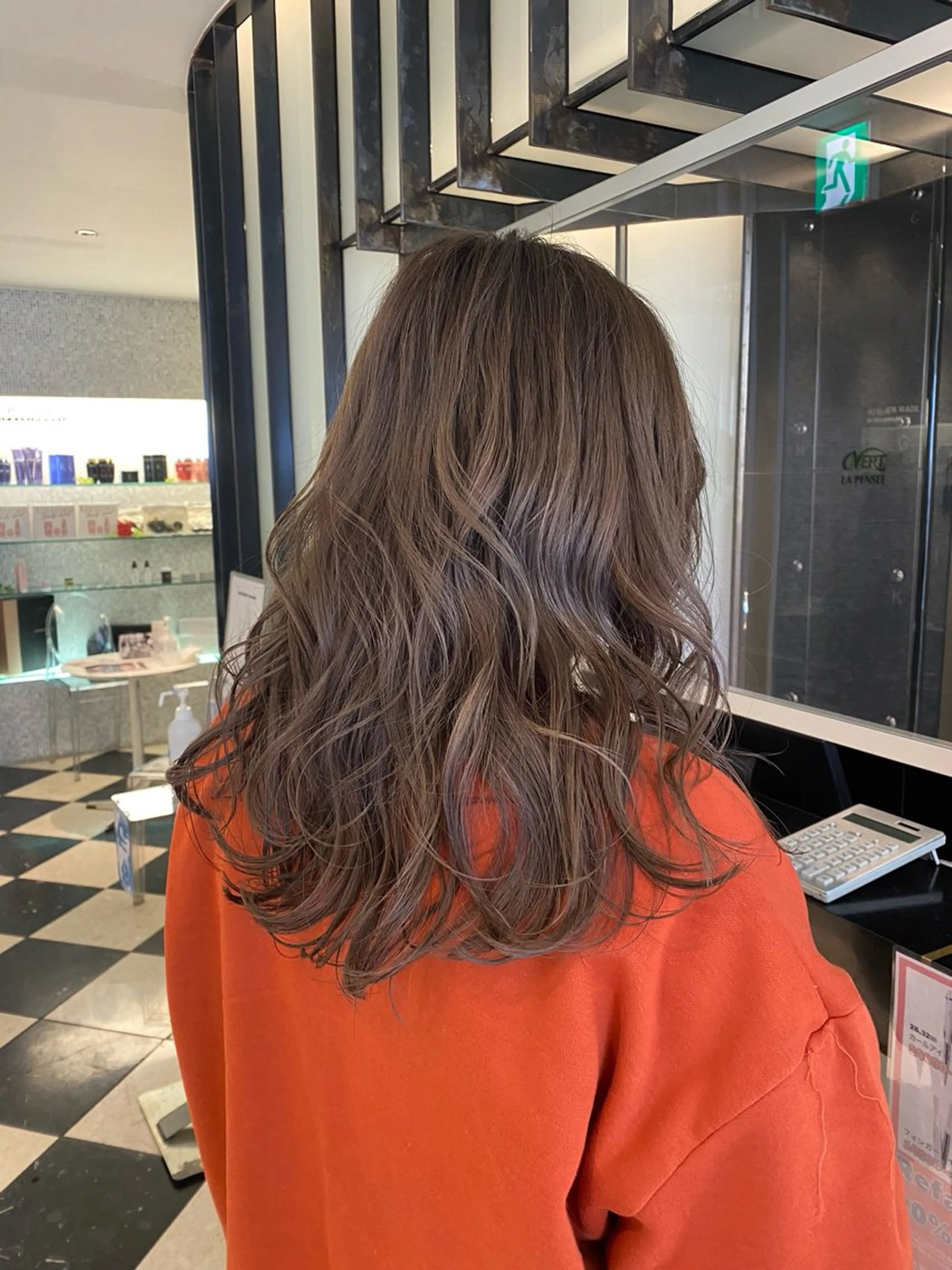 セミロング ハイライト 高山沙来/ストレート パーマ特化/縮毛矯正のヘアスタイル