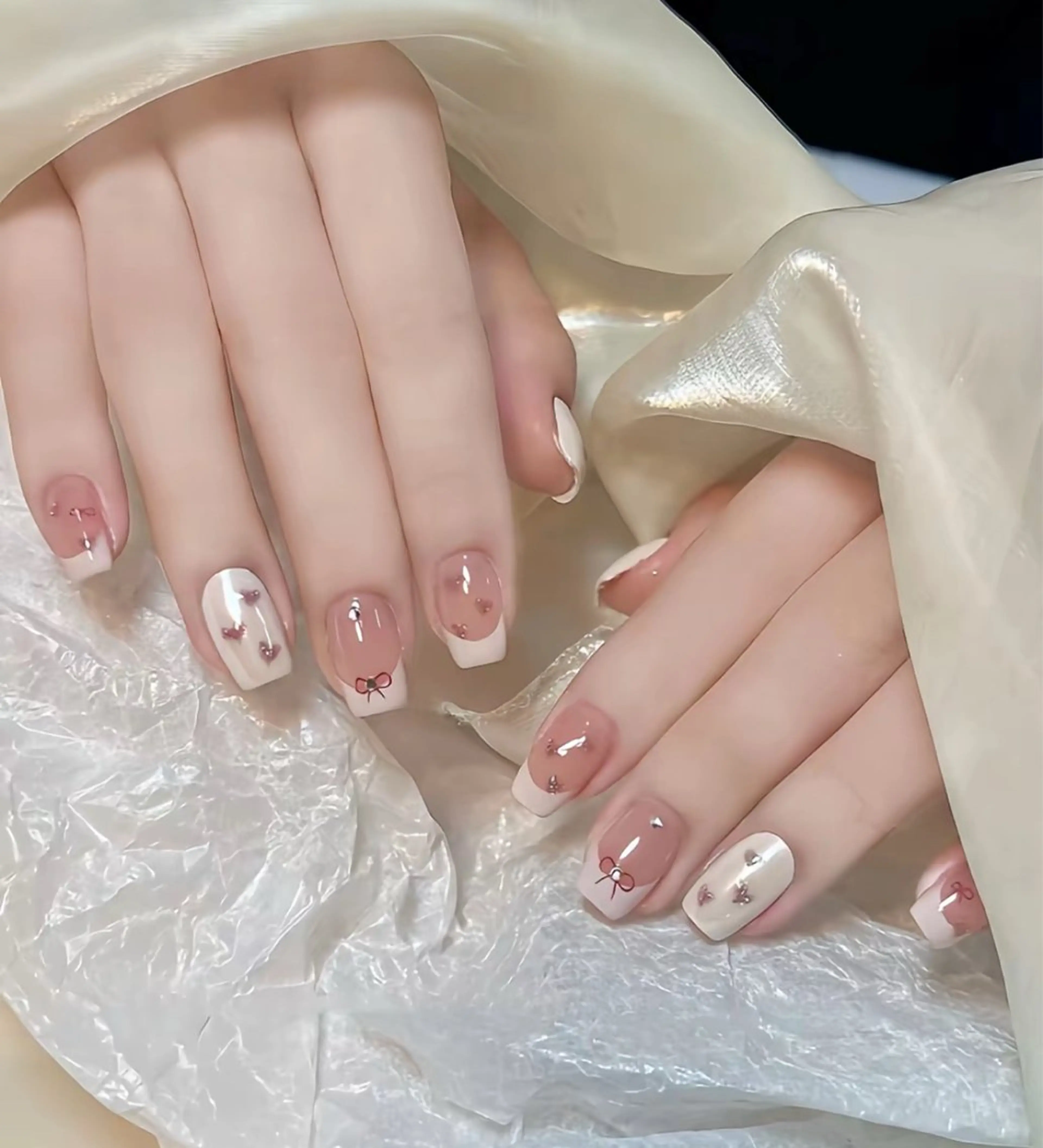 ネイル モナ& あきのネイルデザイン