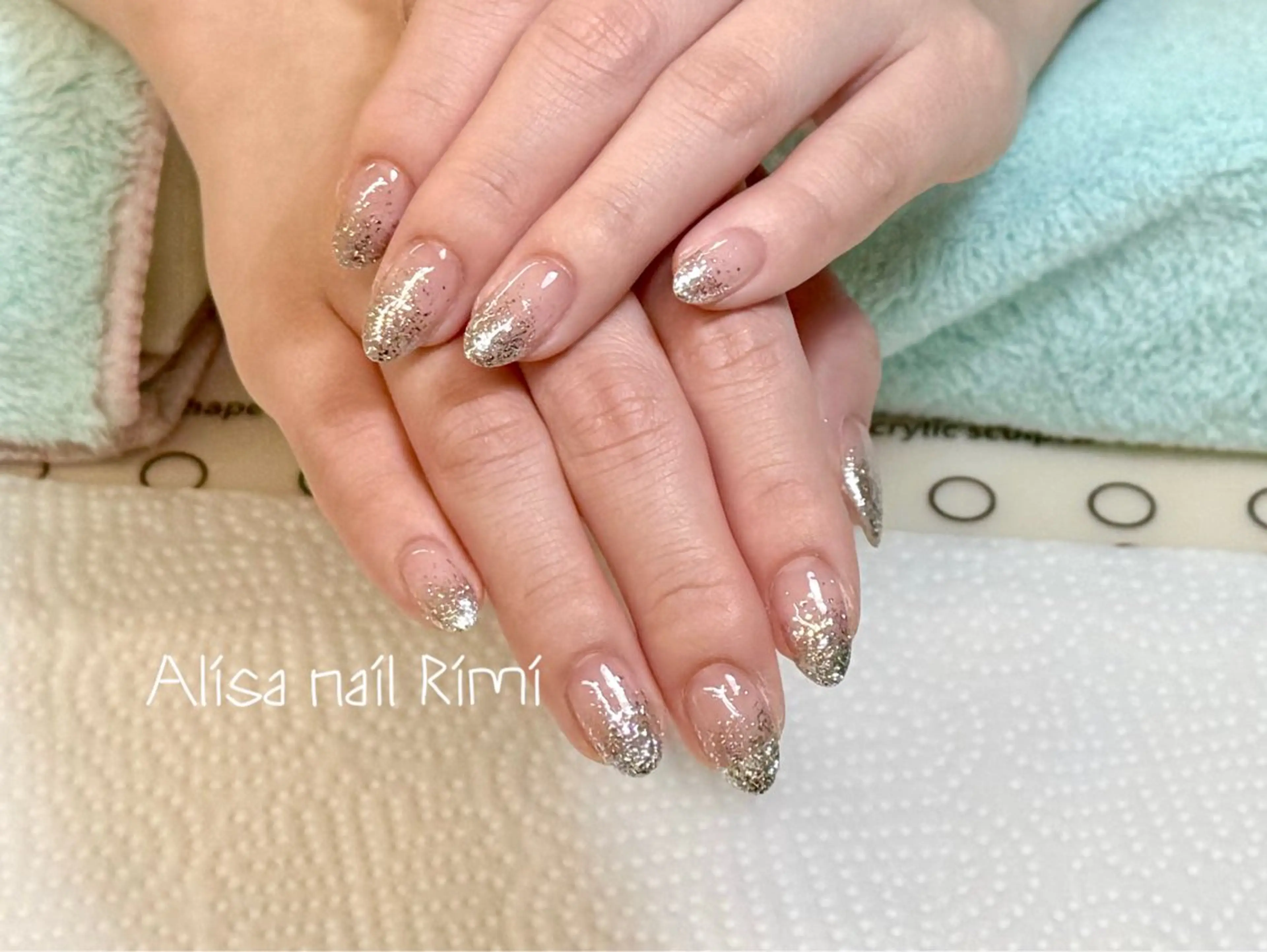 ネイル キラキラネイル ハンドネイル リ ミのネイルデザイン