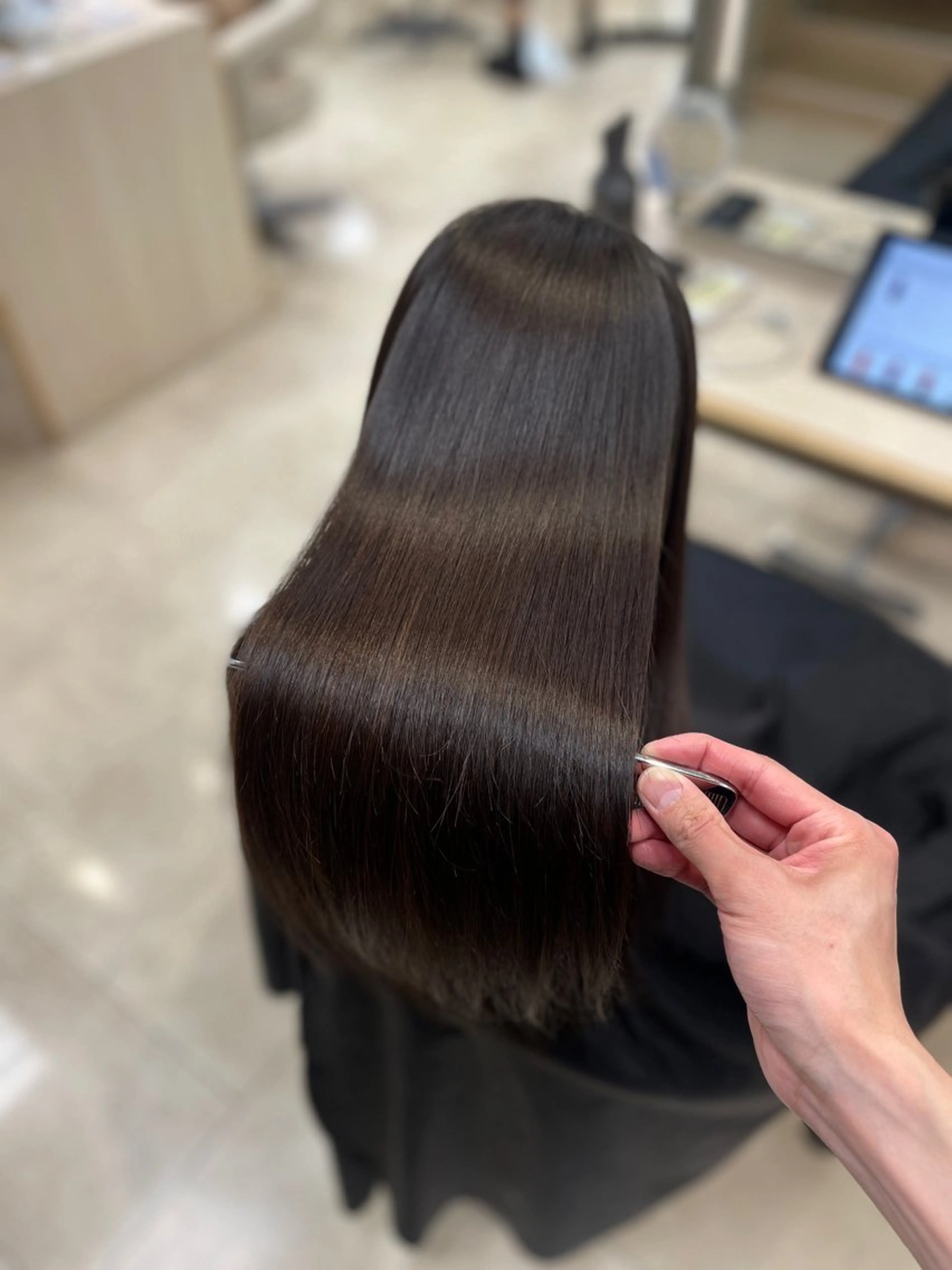 ロング シャドウパーマ／骨格 矯正カット　トモキのヘアスタイル