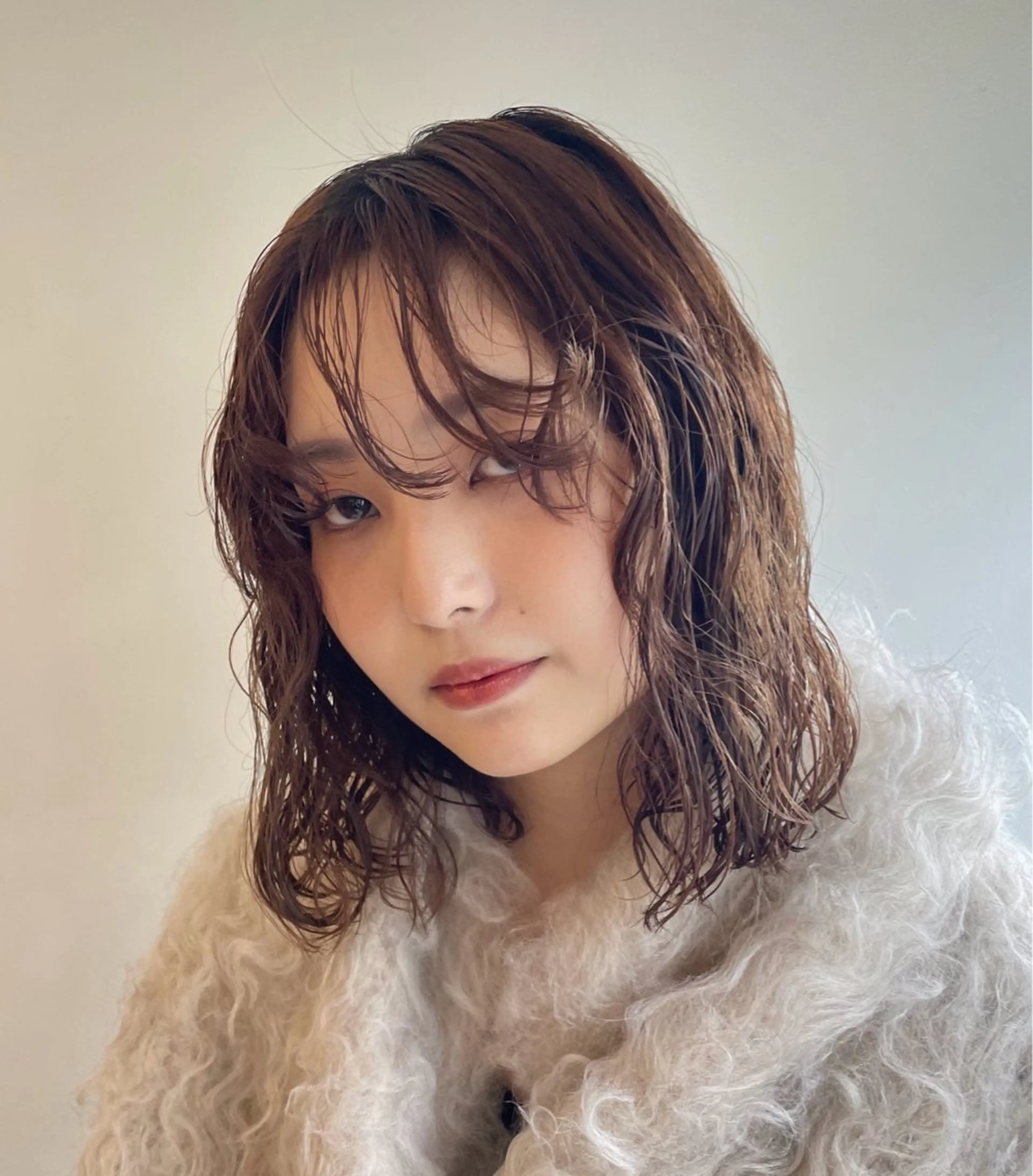 ミディアム ホリグチ ルナのヘアスタイル