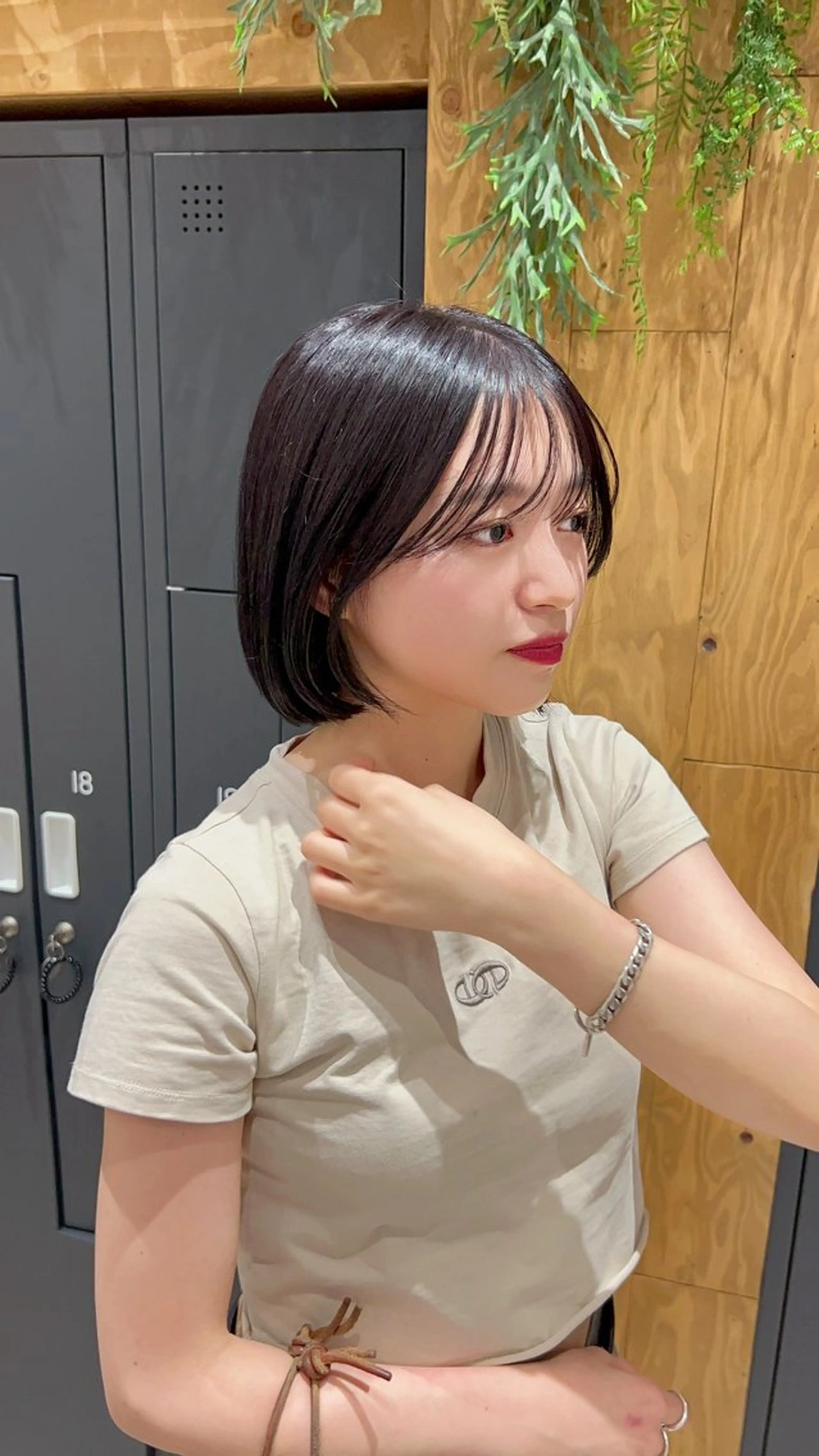 ショート i.osaka所属・たつ/レイヤーカット 顔周り/髪質改善のヘアスタイル