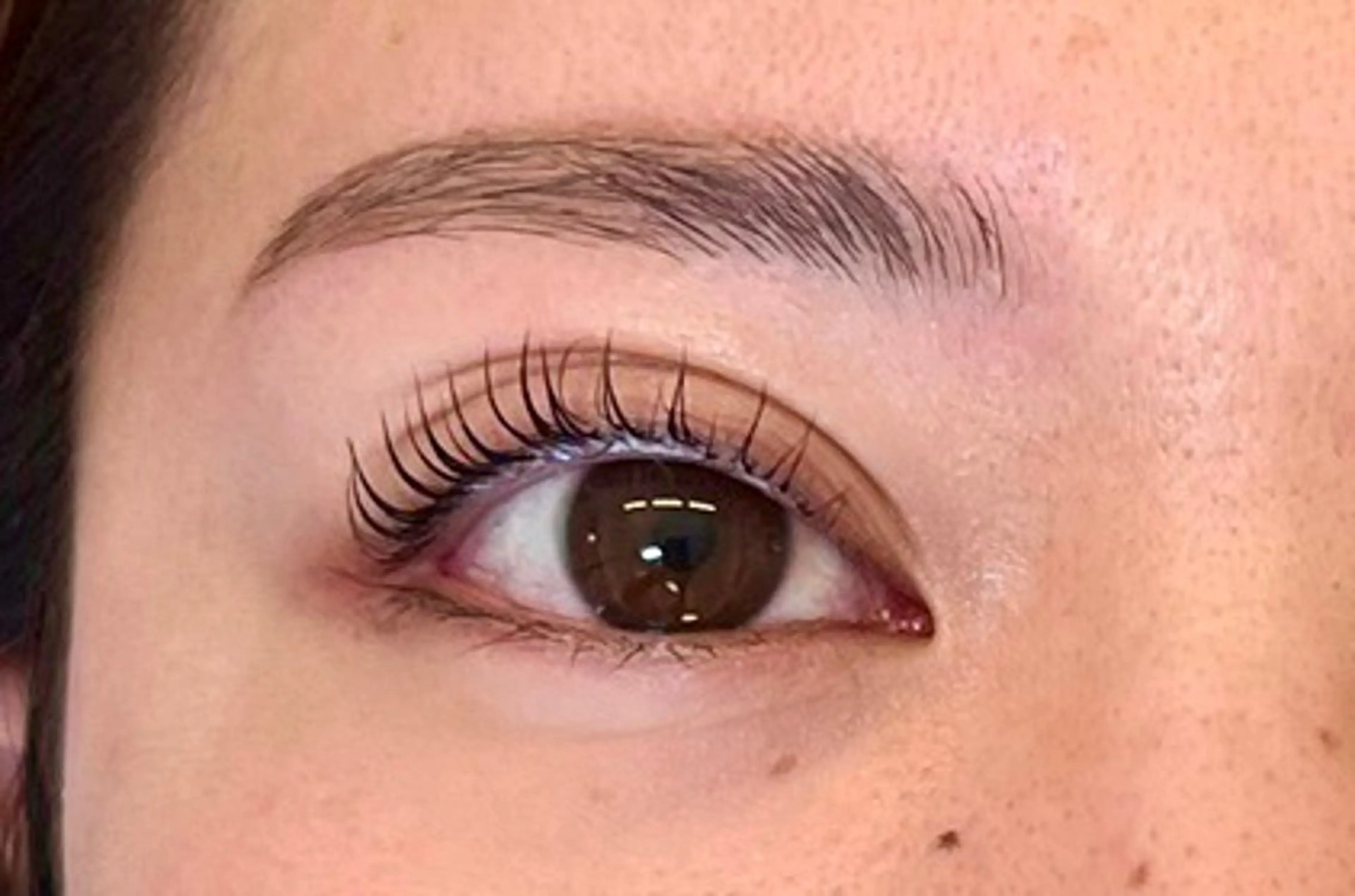 マツエク・マツパ 岡部 梢の眉毛・アイブロウイメージ