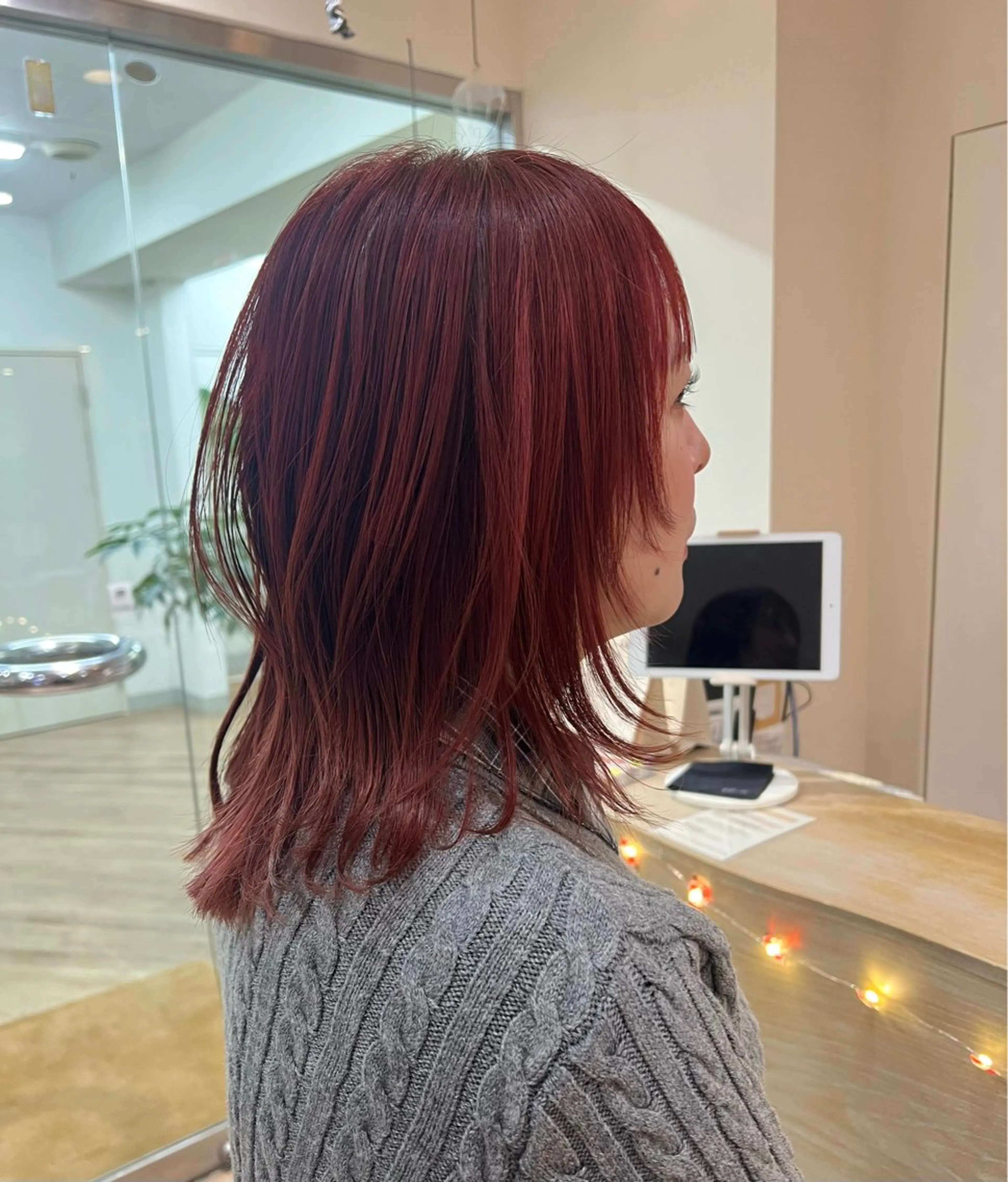 ミディアム 濱地 美乃理のヘアスタイル