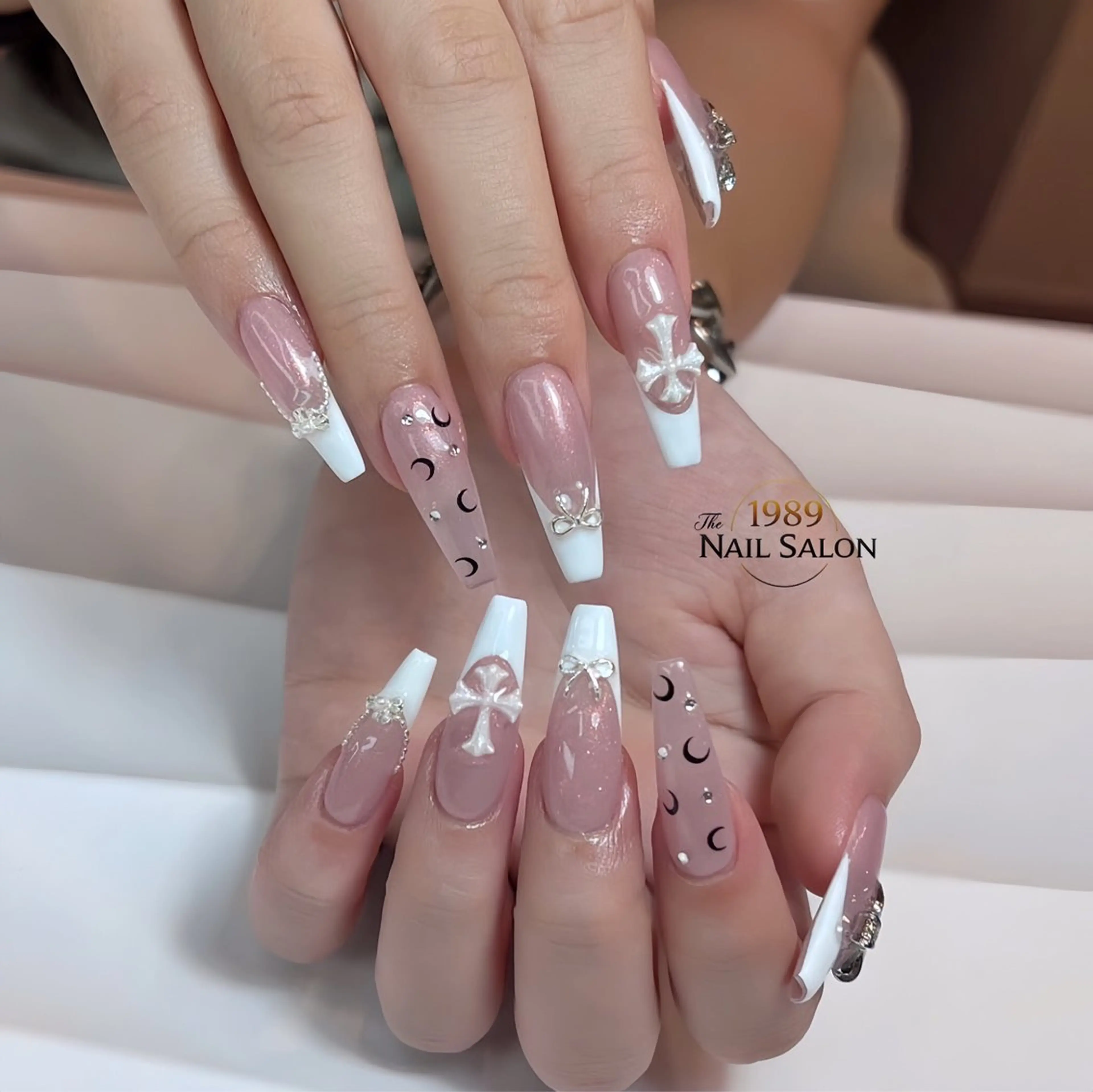 ネイル ハンドネイル The 1989 Nail Salonのネイルデザイン